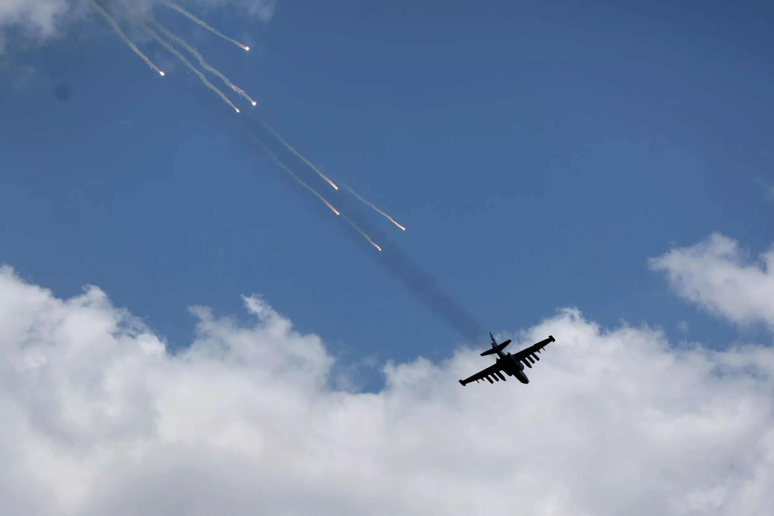 Ukraine's 'Best Pilot' Anton Lystopad Killed in Combat—Report - Vimarsana News