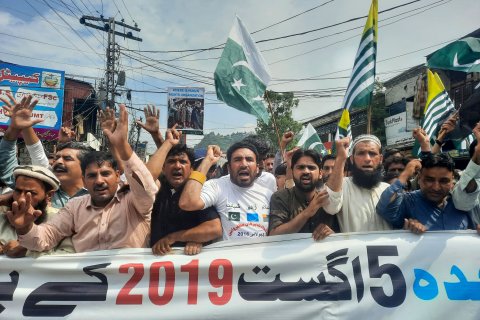 Pakistan, administered, Kashmir, protests, India, revoking, status