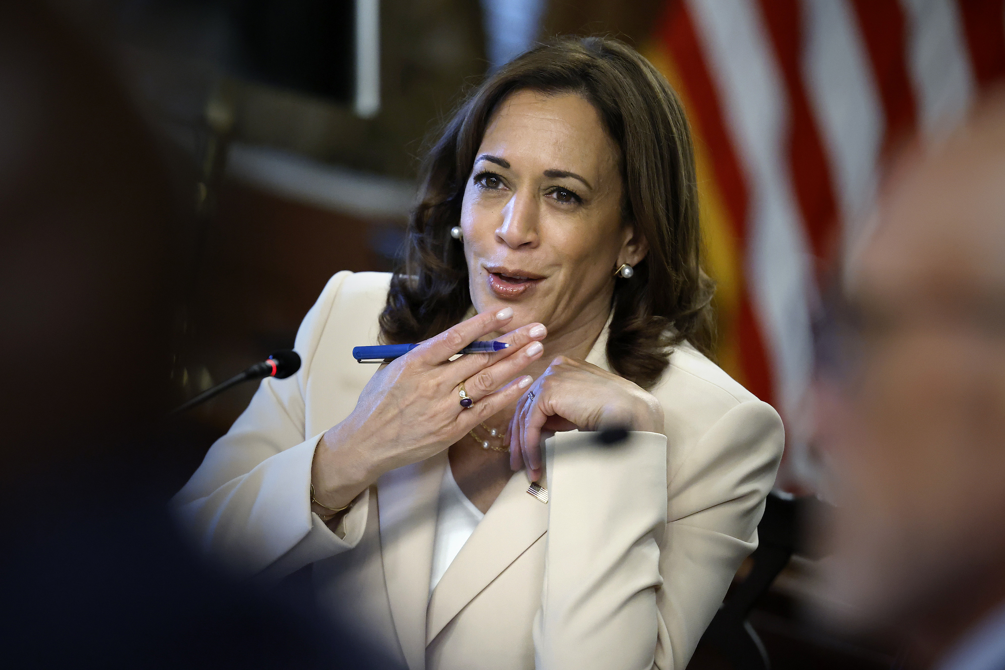 Fact Check Is Kamala Harris Explicit Get Ahead Cnn Interview Real Newsweek 