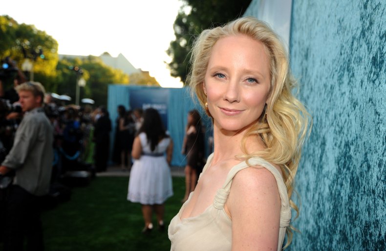 Anne Heche on Hung red carpet