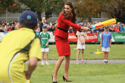 Kate Middleton Cricket Practice