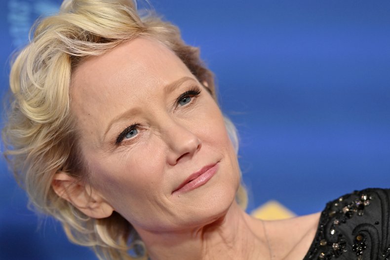 Anne Heche not smiling red carpet