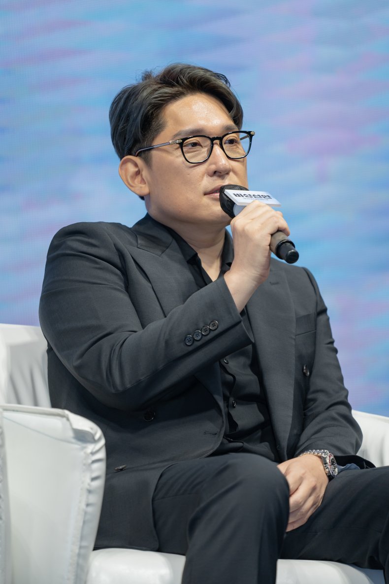 Director Han Jae-rim at press conference.