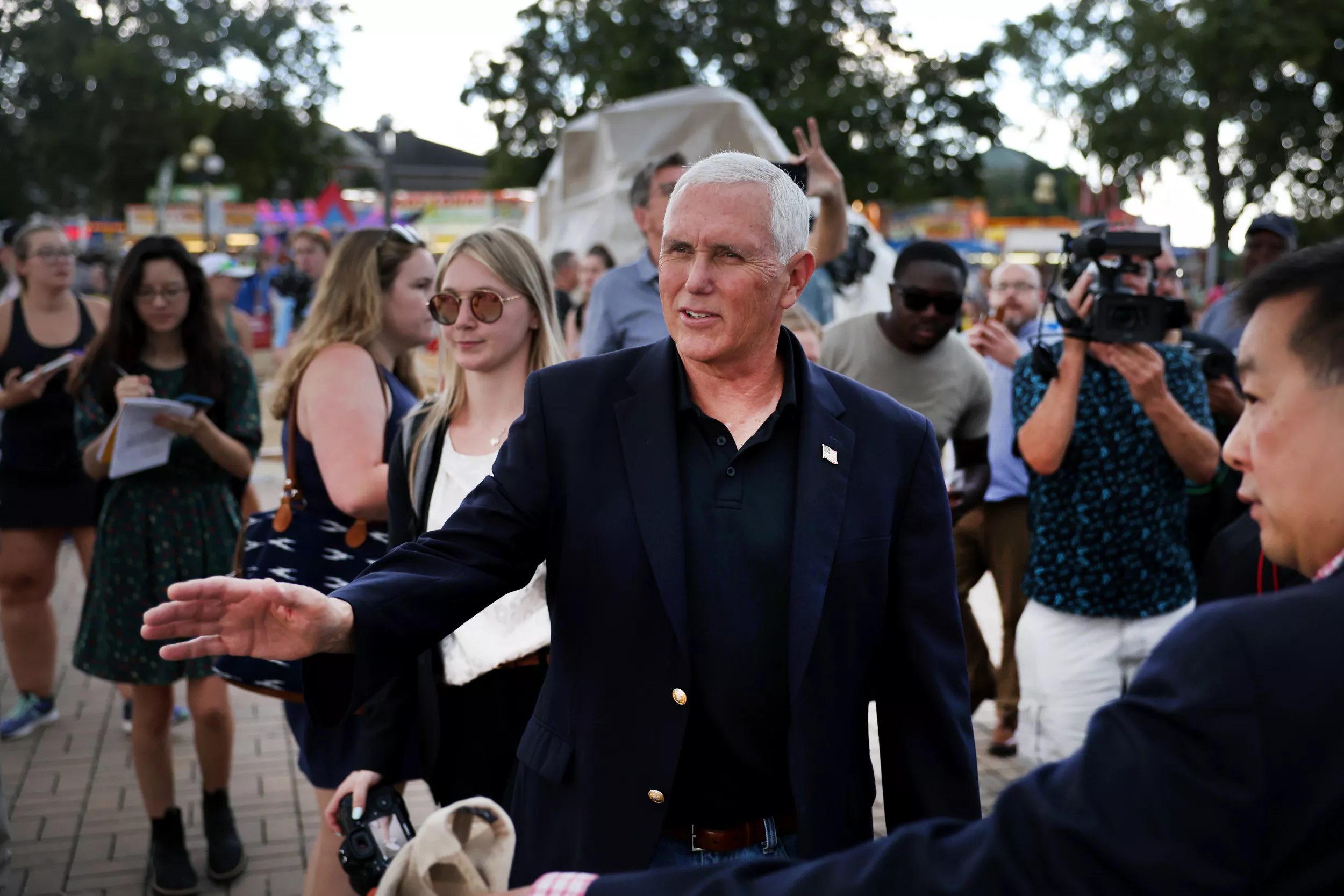 Mike Pence Weighs In on Liz Cheney's Wyoming Loss - Vimarsana News
