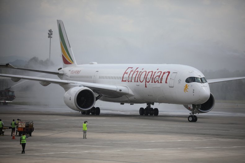 Los pilotos de Boeing 737 se quedan dormidos y alcanzan el aeropuerto en un vuelo de dos horas