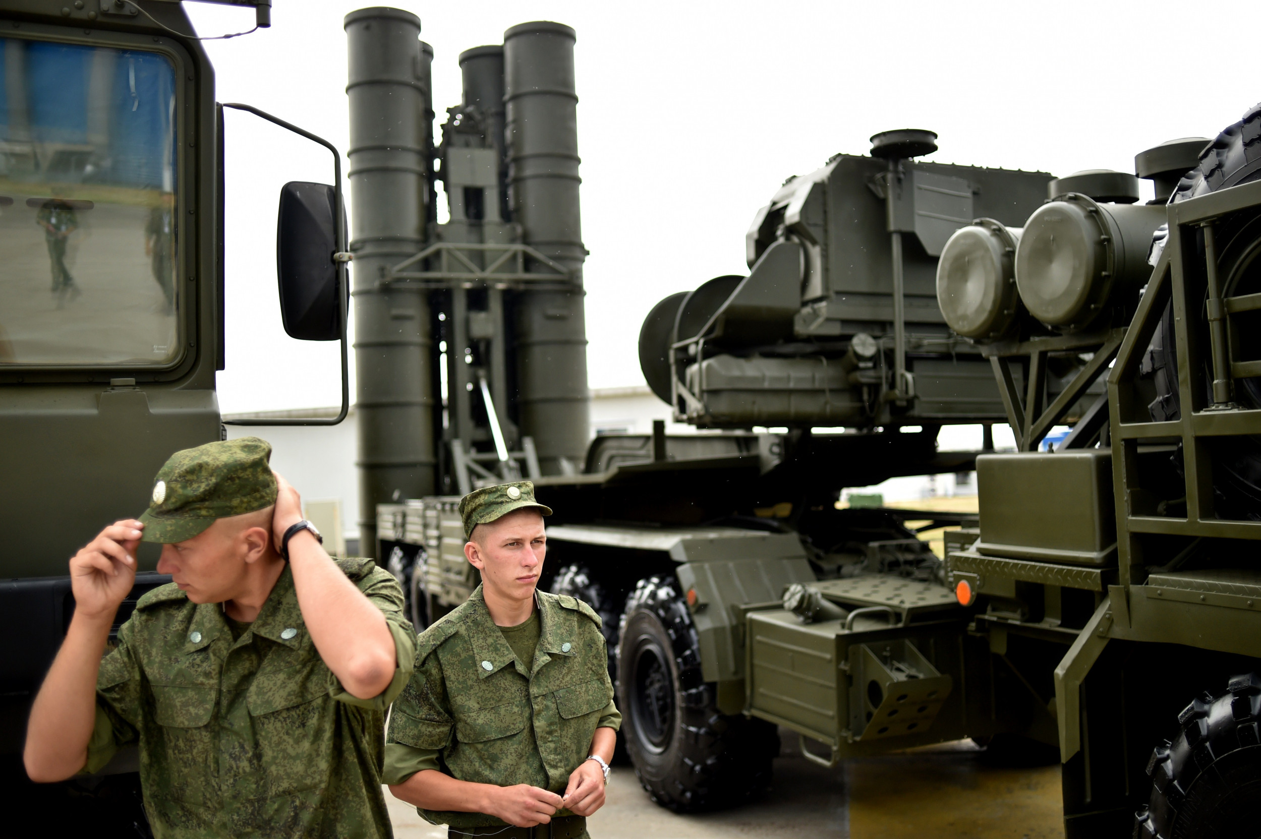 Russian Vacationers Inadvertently Expose Air Defenses, Research Suggests