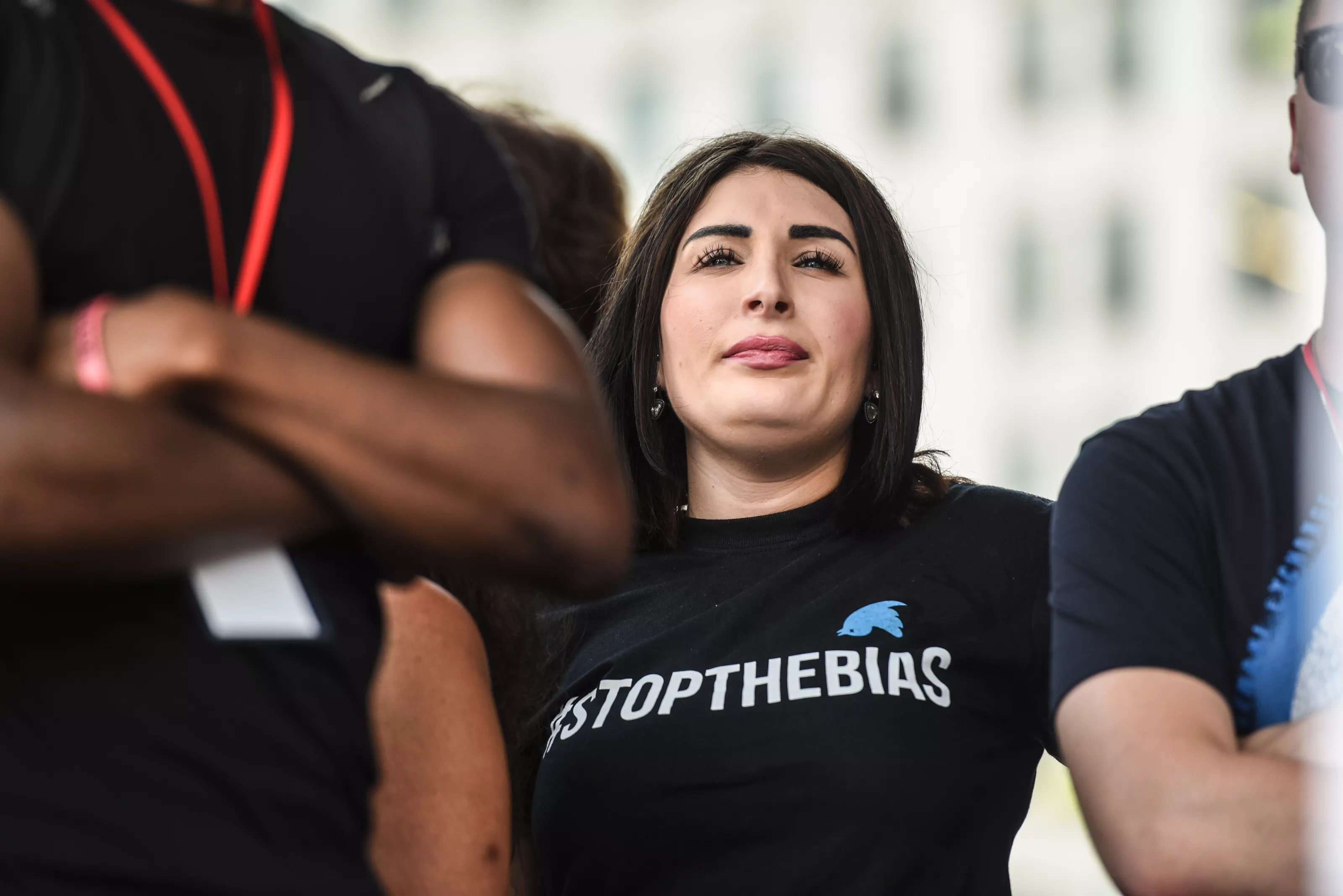 Far-Right Activist Laura Loomer Refuses to Concede, Sobs About Voter Fraud - Vimarsana News