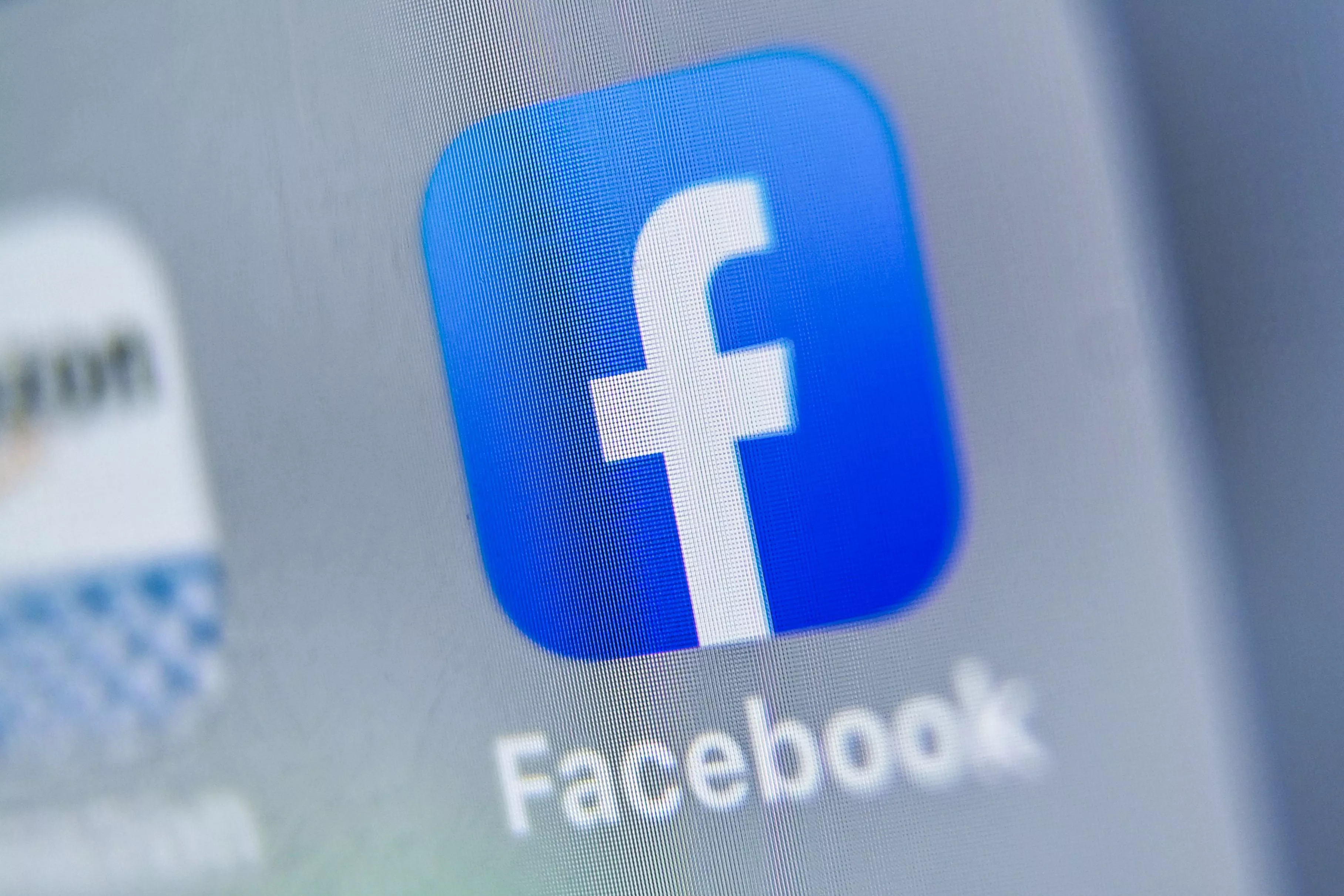What Is Wrong With Facebook? Users Report Celebrity Glitch, Hack - Vimarsana News