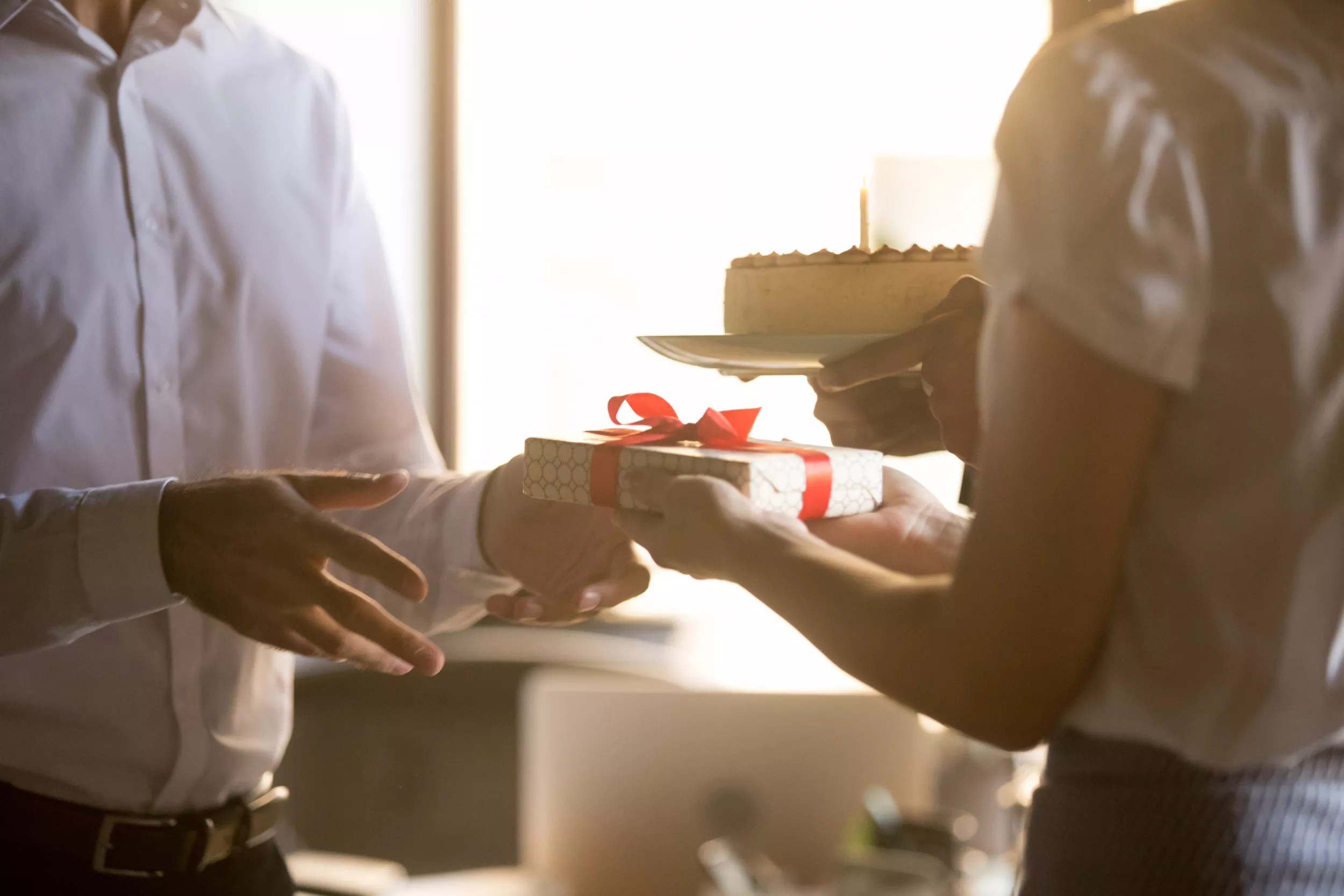 Worker Refusing To Contribute Towards Boss' Birthday Party Cheered - Vimarsana News