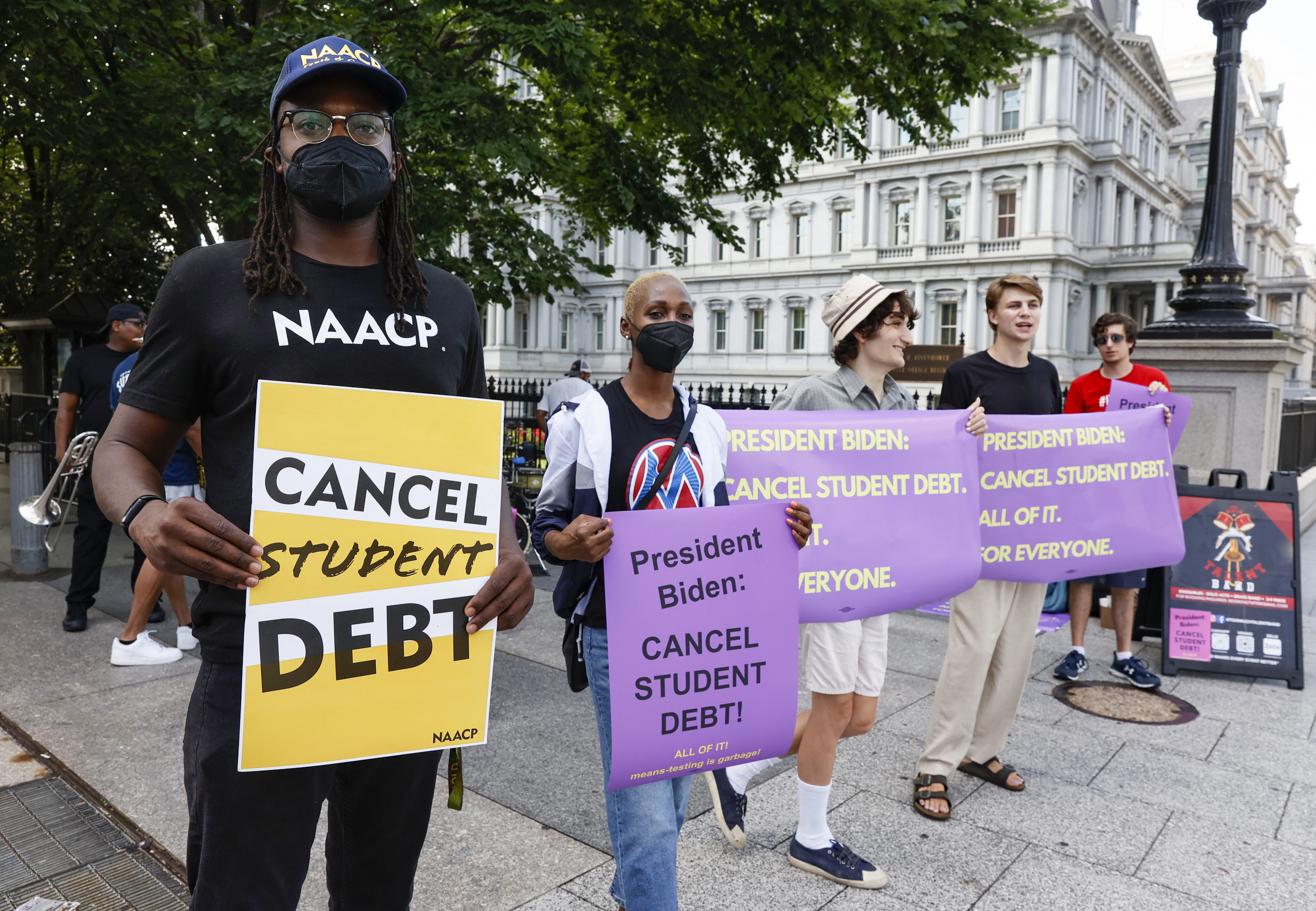 Student Loan Forgiveness Draws Comparisons To Military s GI Bill Newsweek