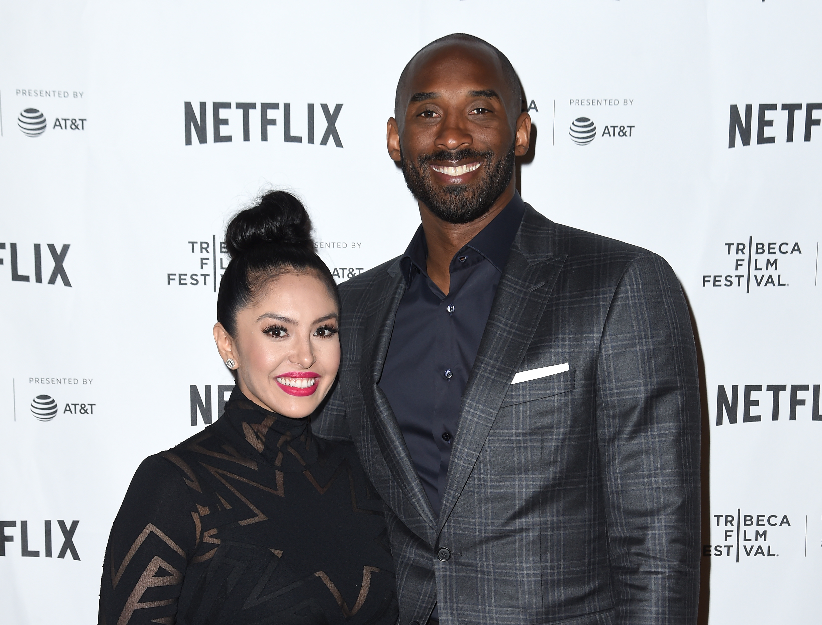 Kobe Bryant's wife, Vanessa, shares emotional post about late