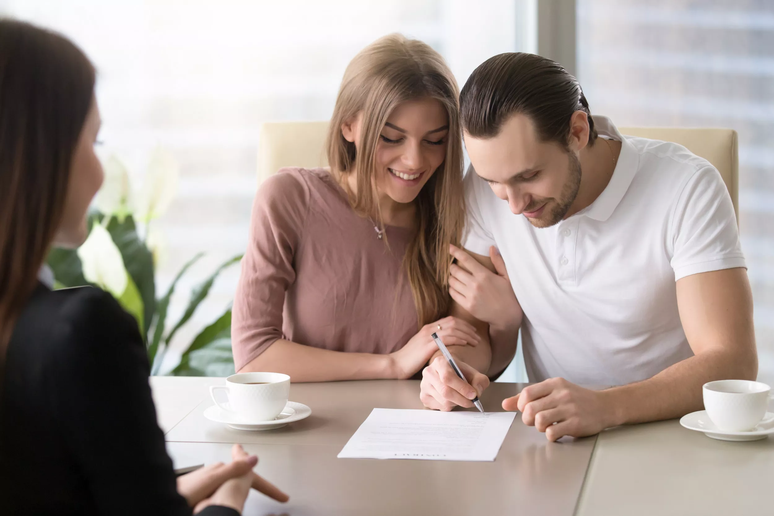 Couple's 'Notarized Document' Mentioning Infidelity Divides Internet - Vimarsana News