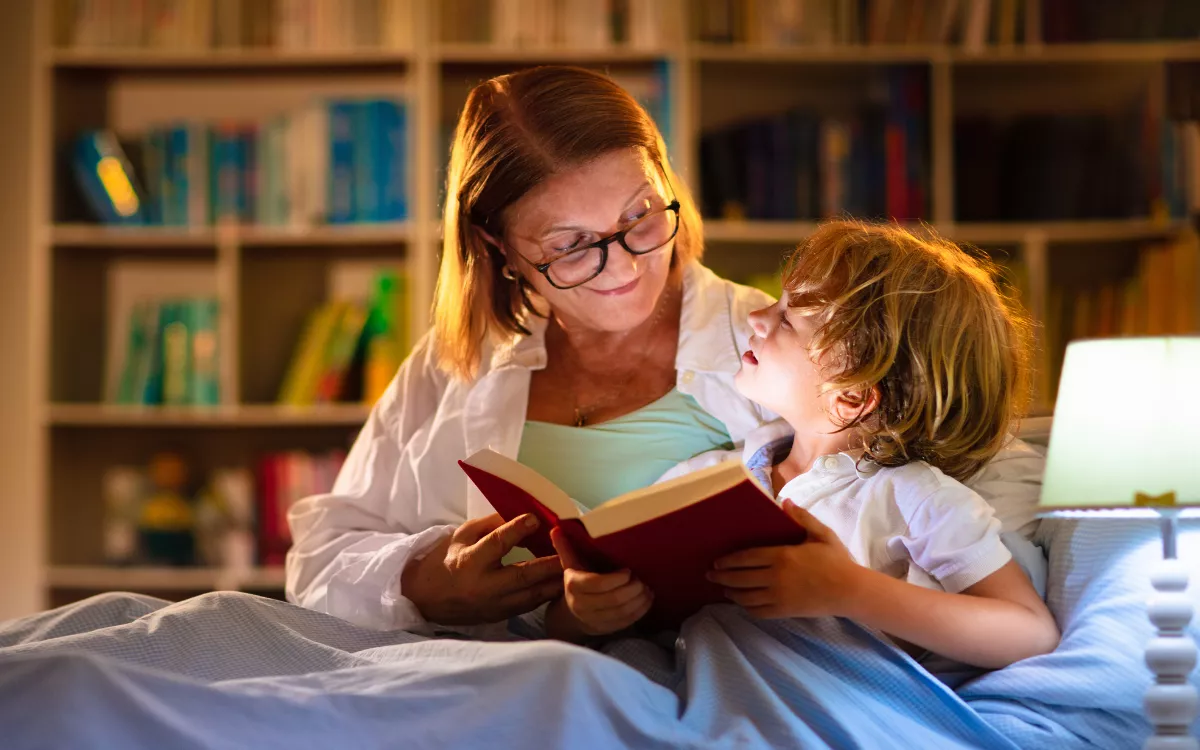 Internet in Stitches Over 4-Year-Old's Hilariously Creepy Comment to Mom - Vimarsana News