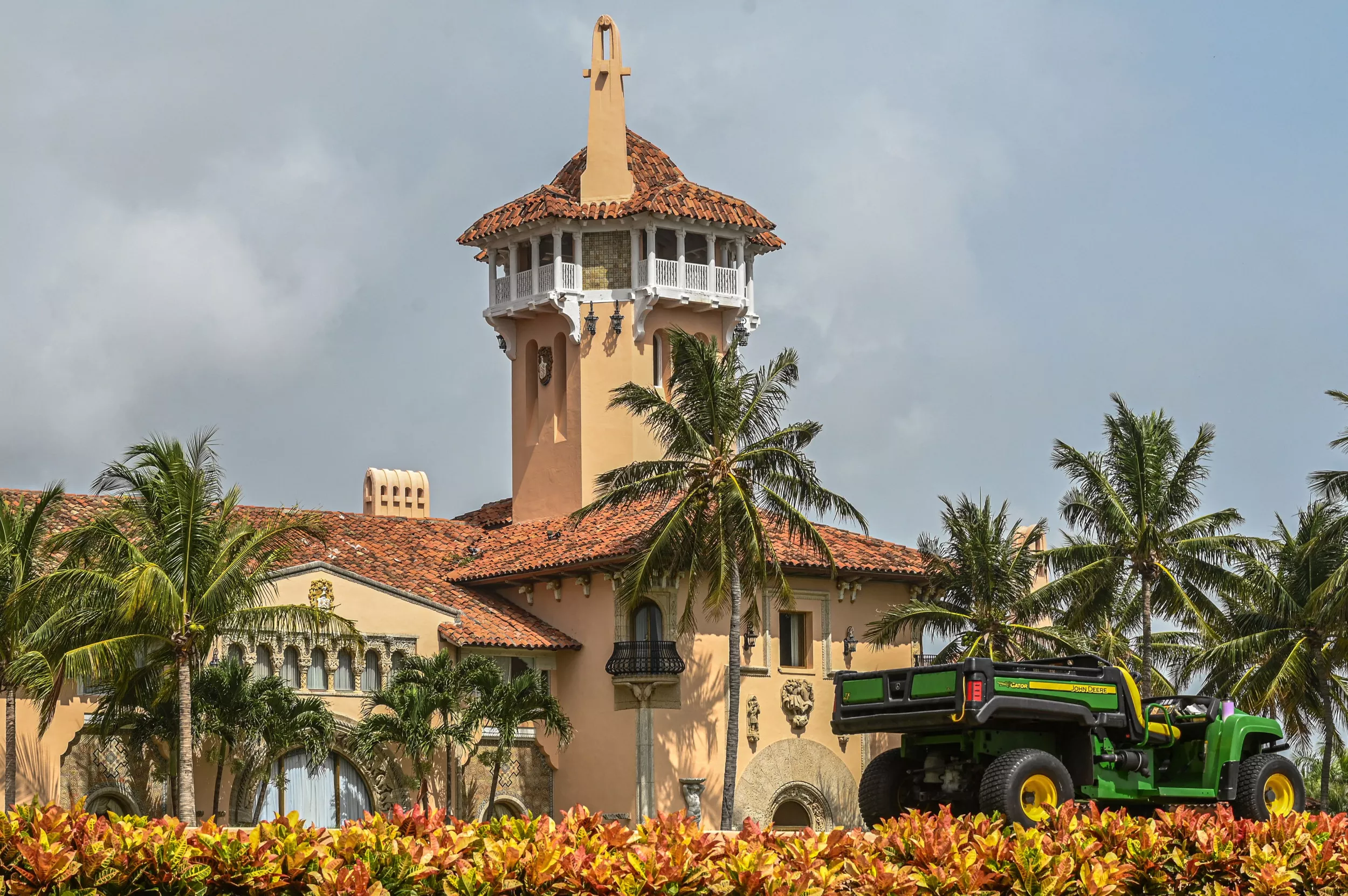 'Terrifying' That Imposter, Secret Files Both at Mar-a-Lago: Ex-CIA Agent - Vimarsana News