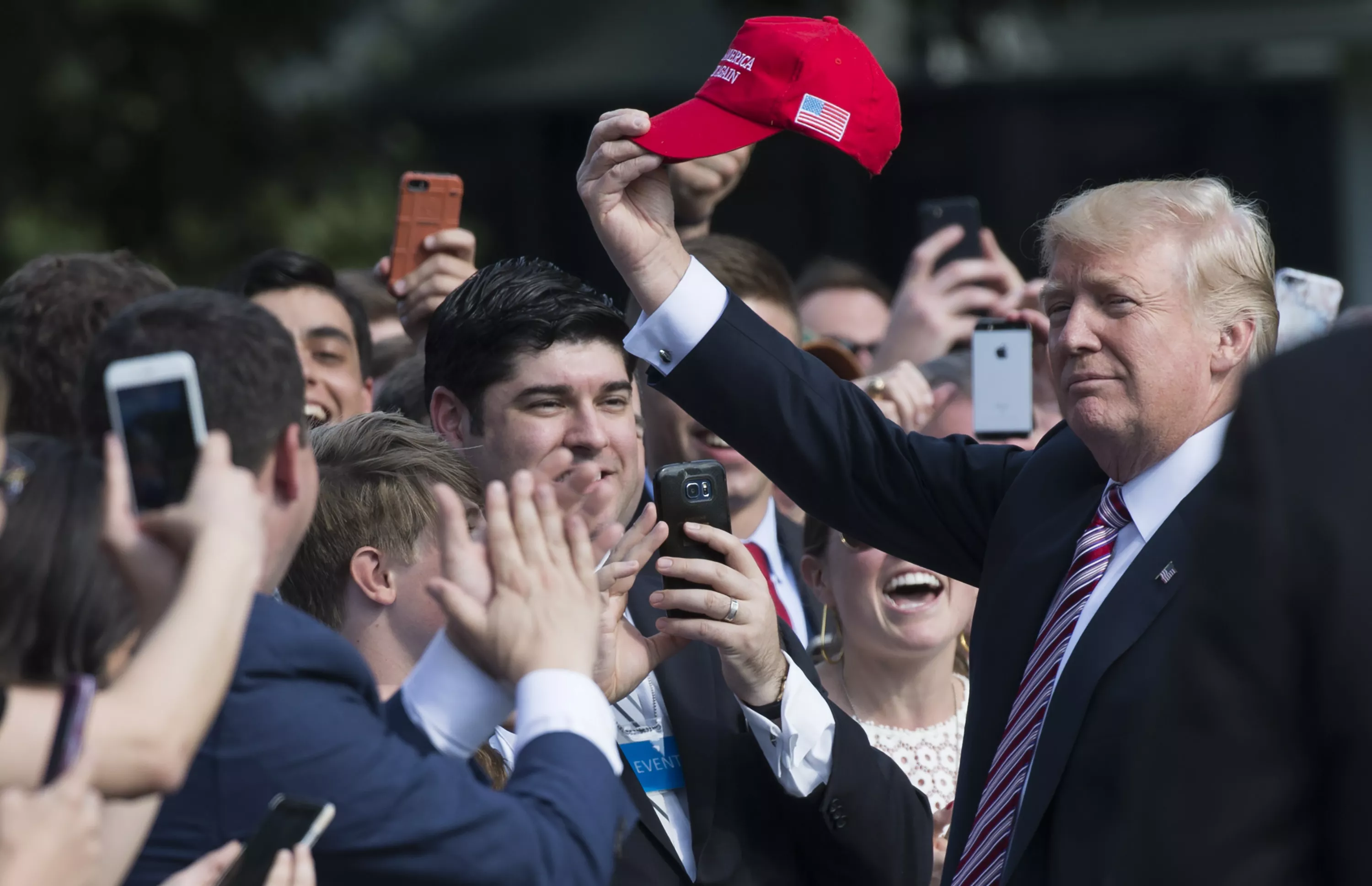 Trump More Likely to Show Secret Info to Fans Than Russians: Filmmaker - Vimarsana News