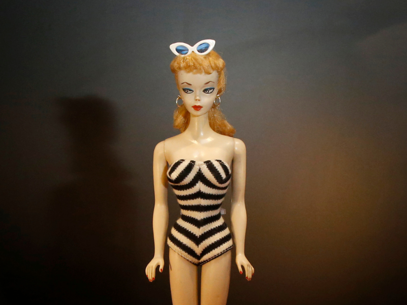 Vintage Barbie Doll 1960 to 1961