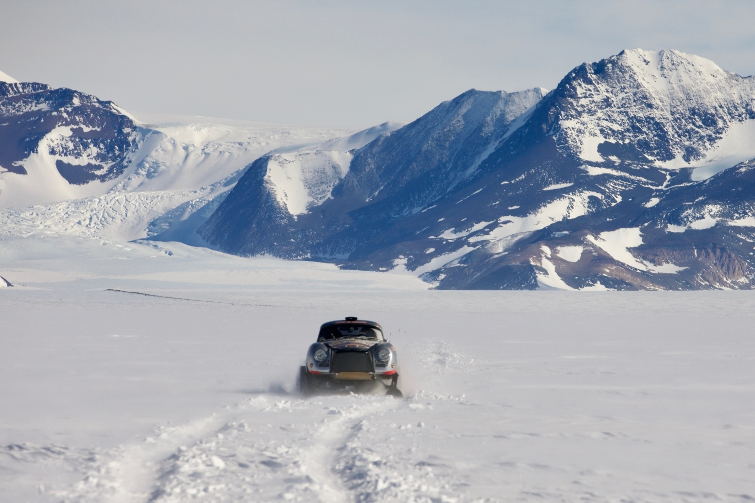 'I Traveled 356 Miles Across Antarctica, This Is What I Saw' - Newsweek