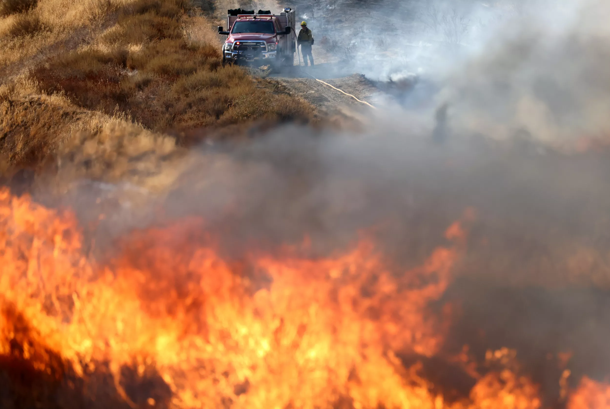 Fire Tornadoes Captured Breaking Out in California Amid Scorching Heat Wave - Vimarsana News