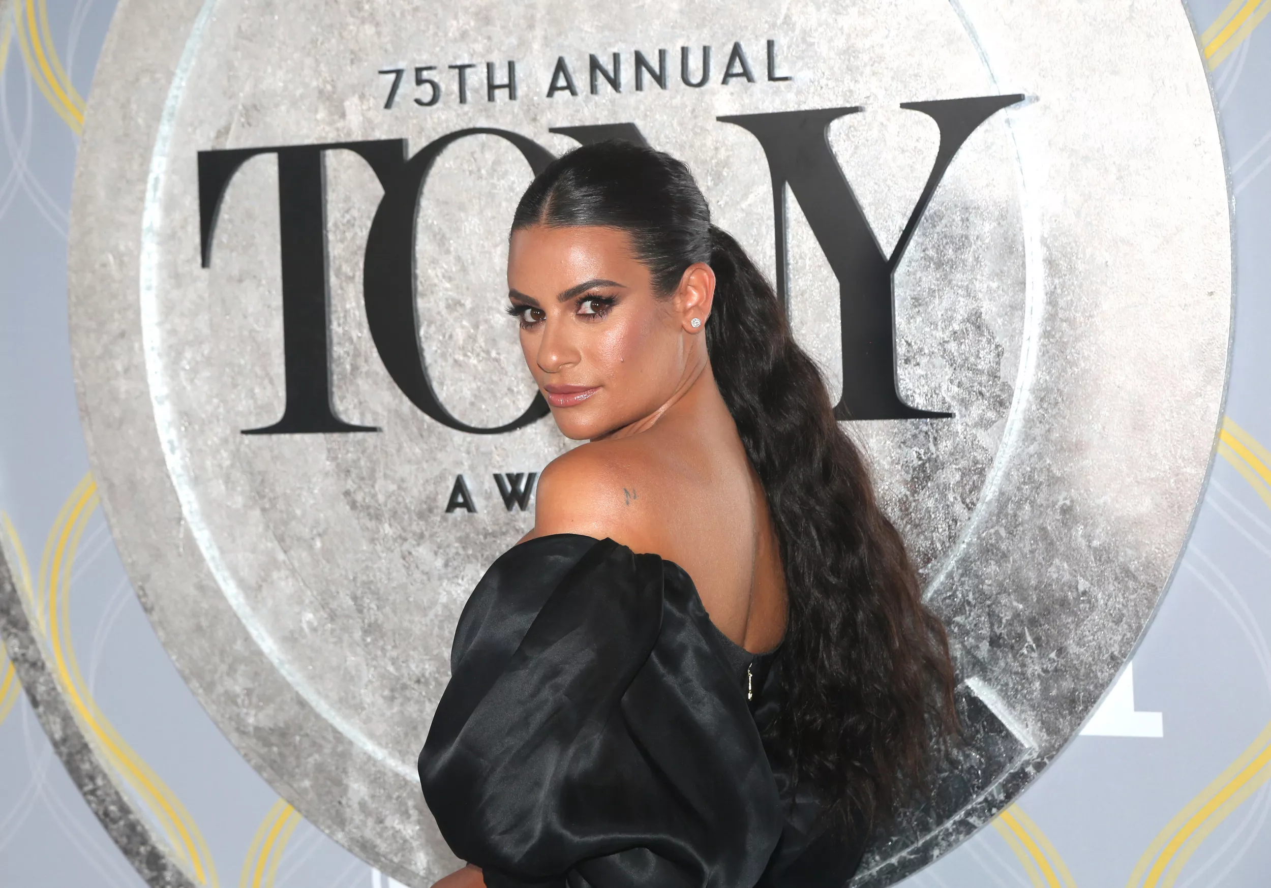 Funny Girl Lea Michele Finally Addresses Rumor That She Can't Read or Write - Vimarsana News
