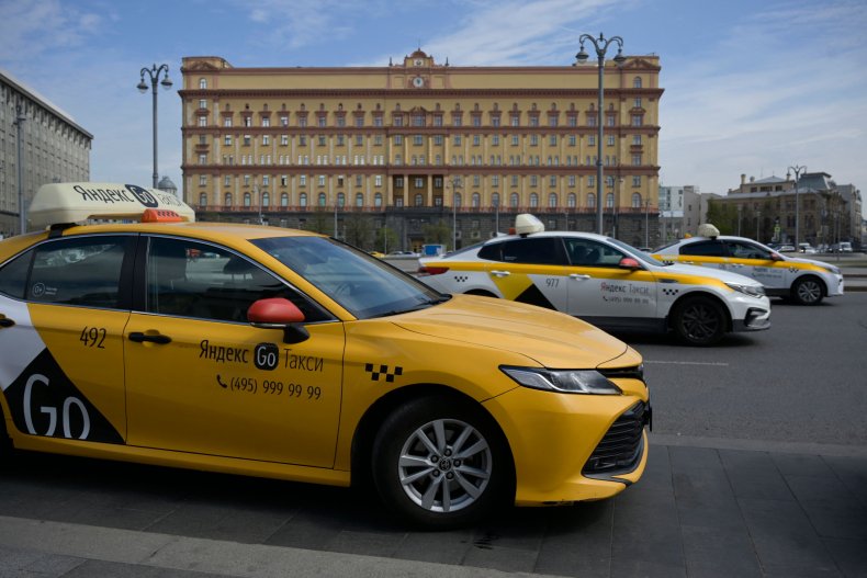 Chaos in Moscow after ride sharing hack