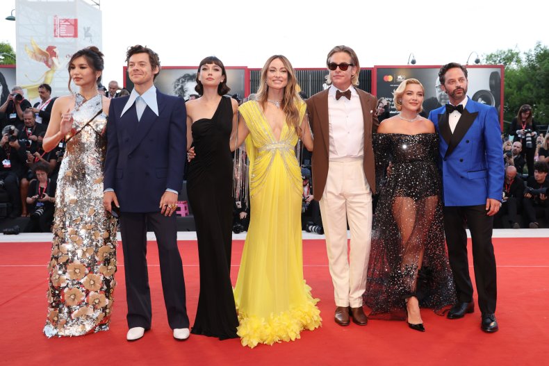 'Don't Worry, Darling' cast premiere