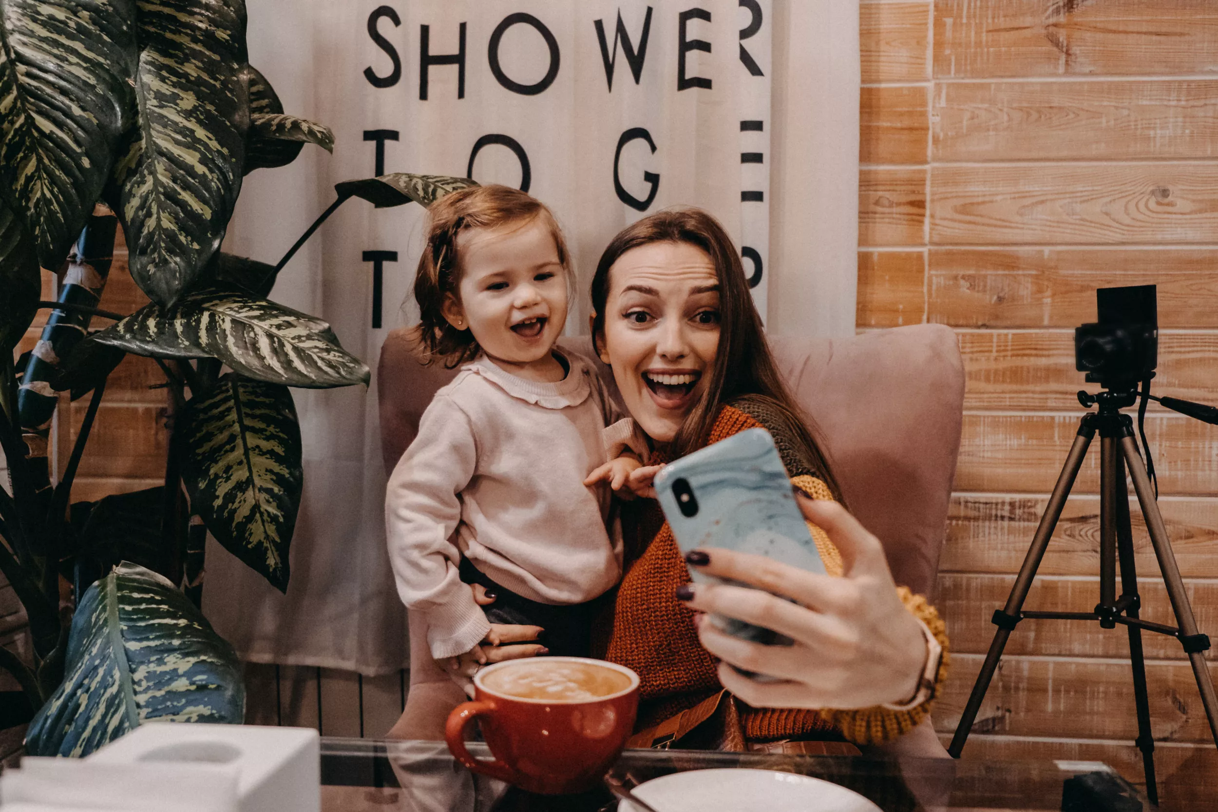 Mom Urged to Block Ex's New Girlfriend Who's 'Obsessed' With Her Toddler - Vimarsana News
