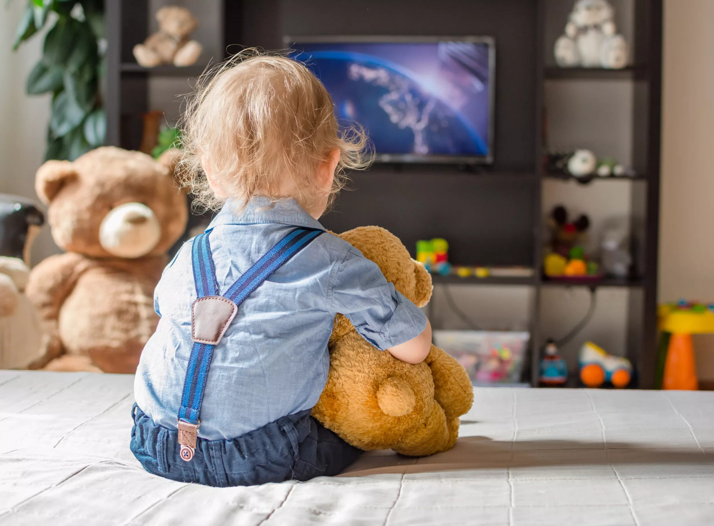 Mom Banning Sister From Babysitting for Breaking Screen-Time Rules Slammed - Vimarsana News