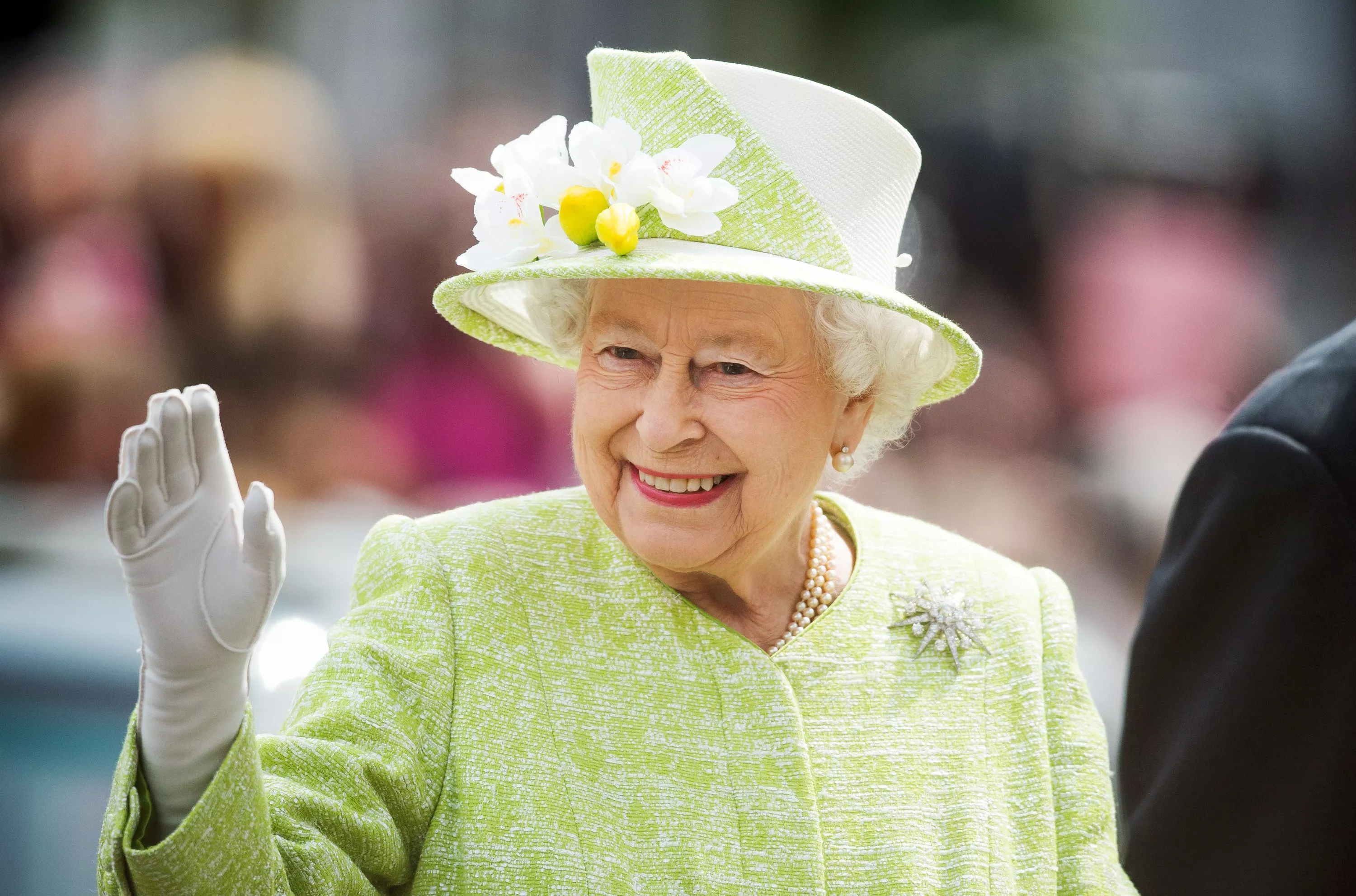 How Many People Were Born During the Queen's Reign? - Vimarsana News