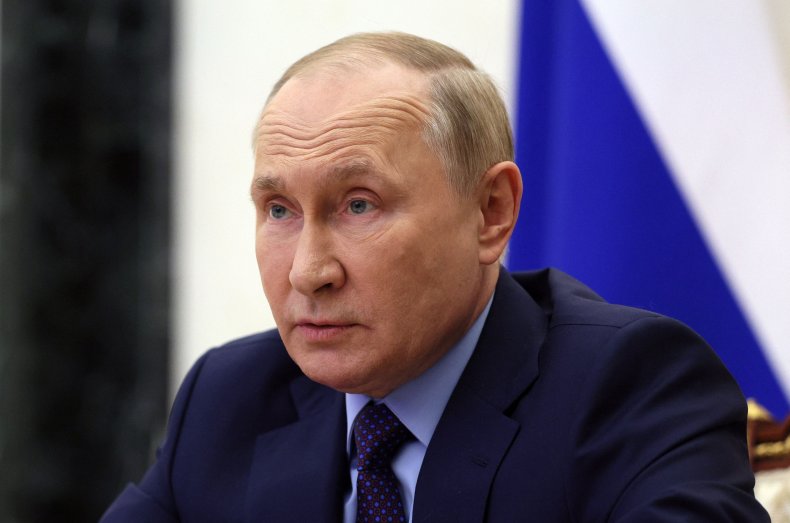 Putin Faces Second Revolt as Russian Officials Slam War, Demand Resignation