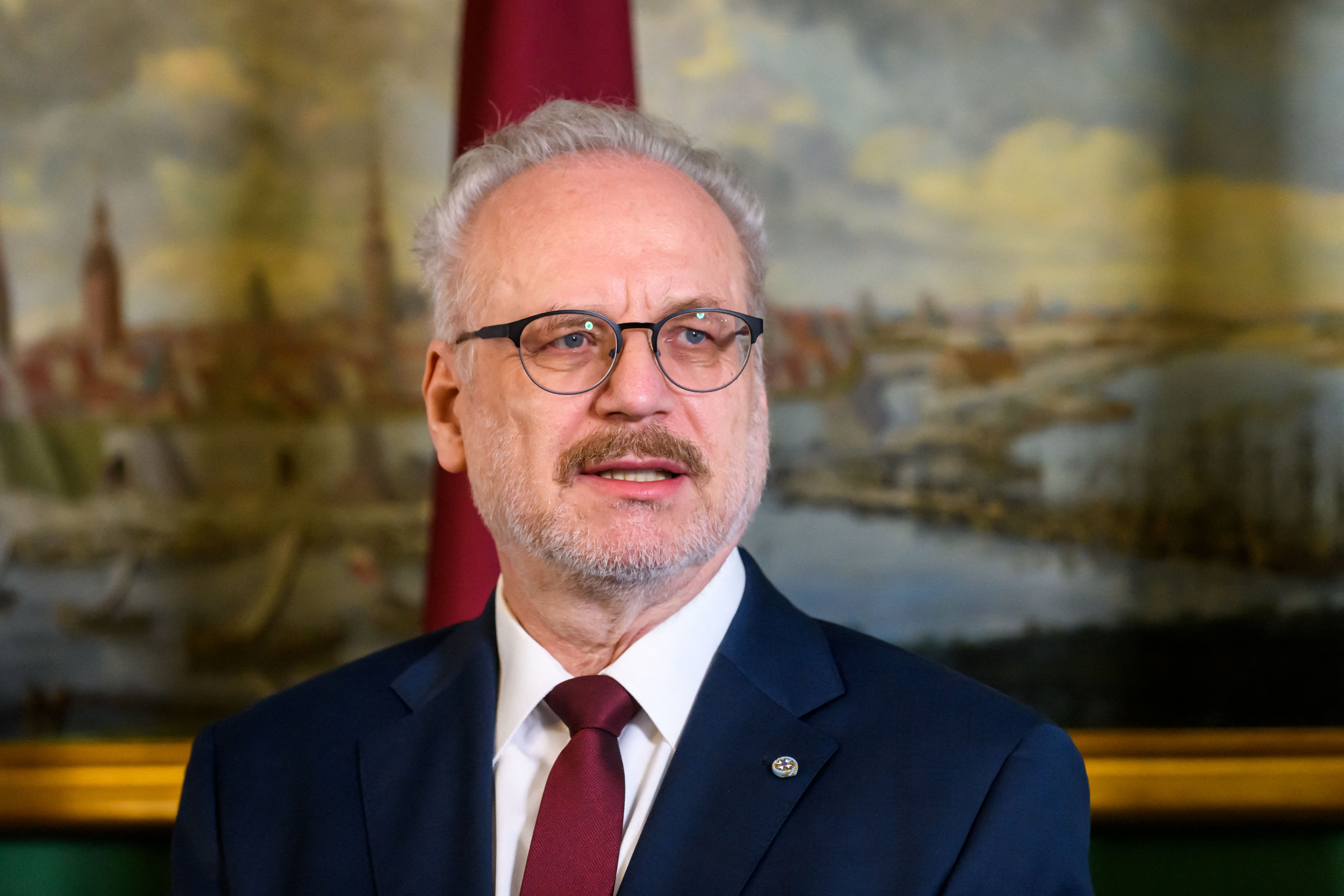 Latvijas prezidents nedrīkst padoties un graut Ukrainas progresu