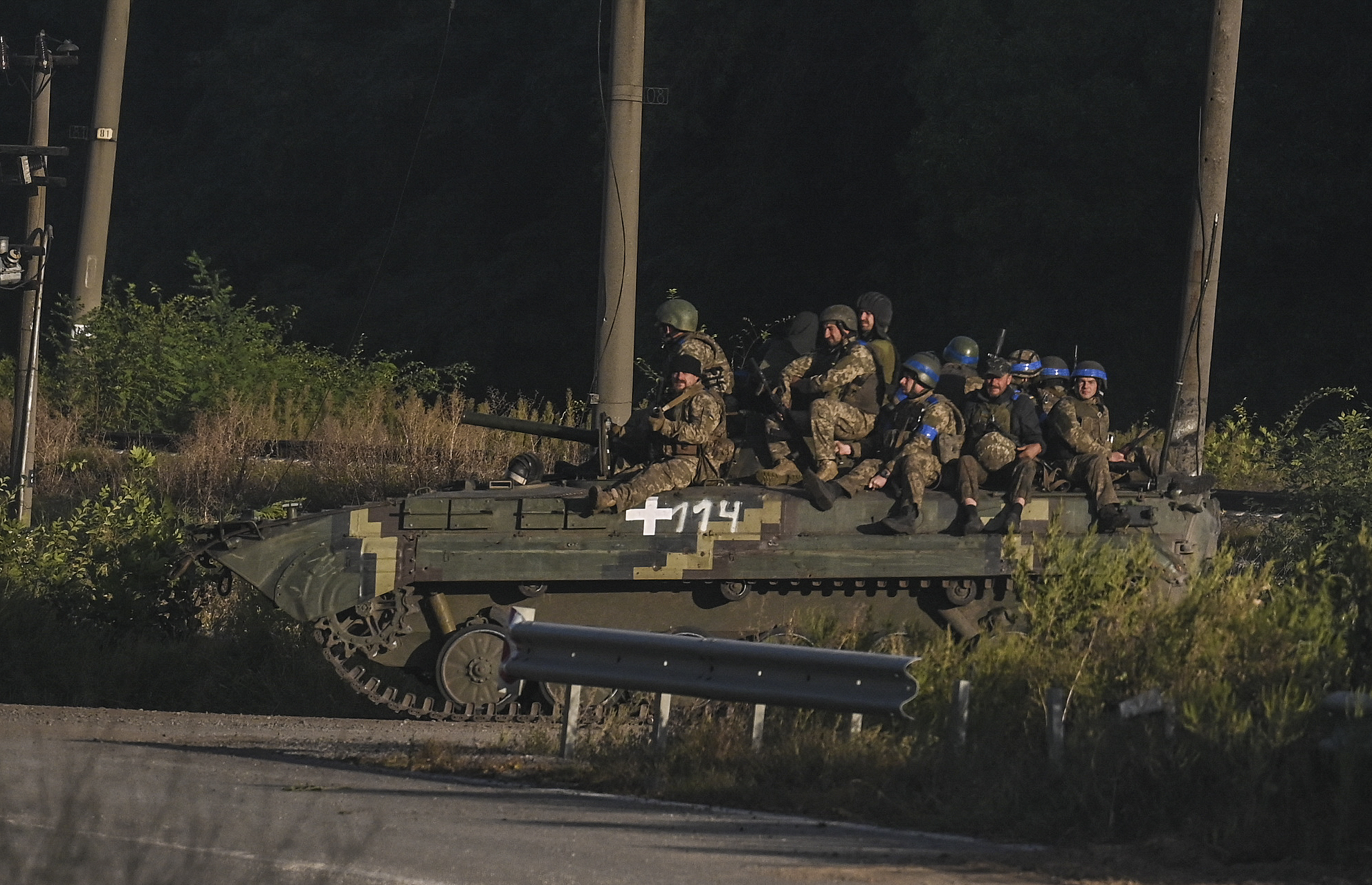 Ukrainian Forces Capture Key Town as Counteroffensive Gathers Pace: Kyiv