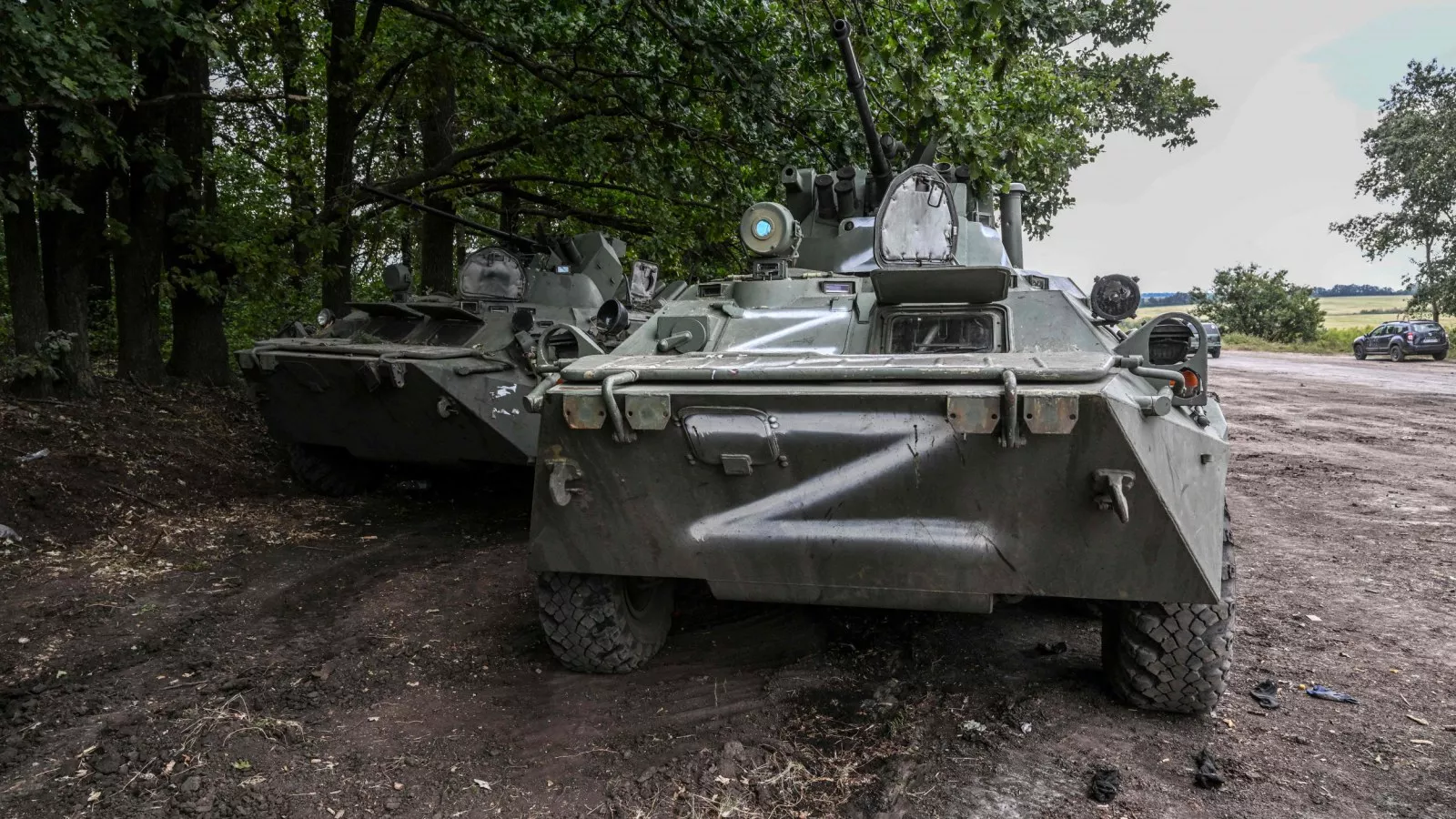 russian-military-vehicles-are-seen-balakliya.webp?w=1600&h=900&q=88&f=68ca6b3b7cc1a2d8969d6ddaf13d8f7c