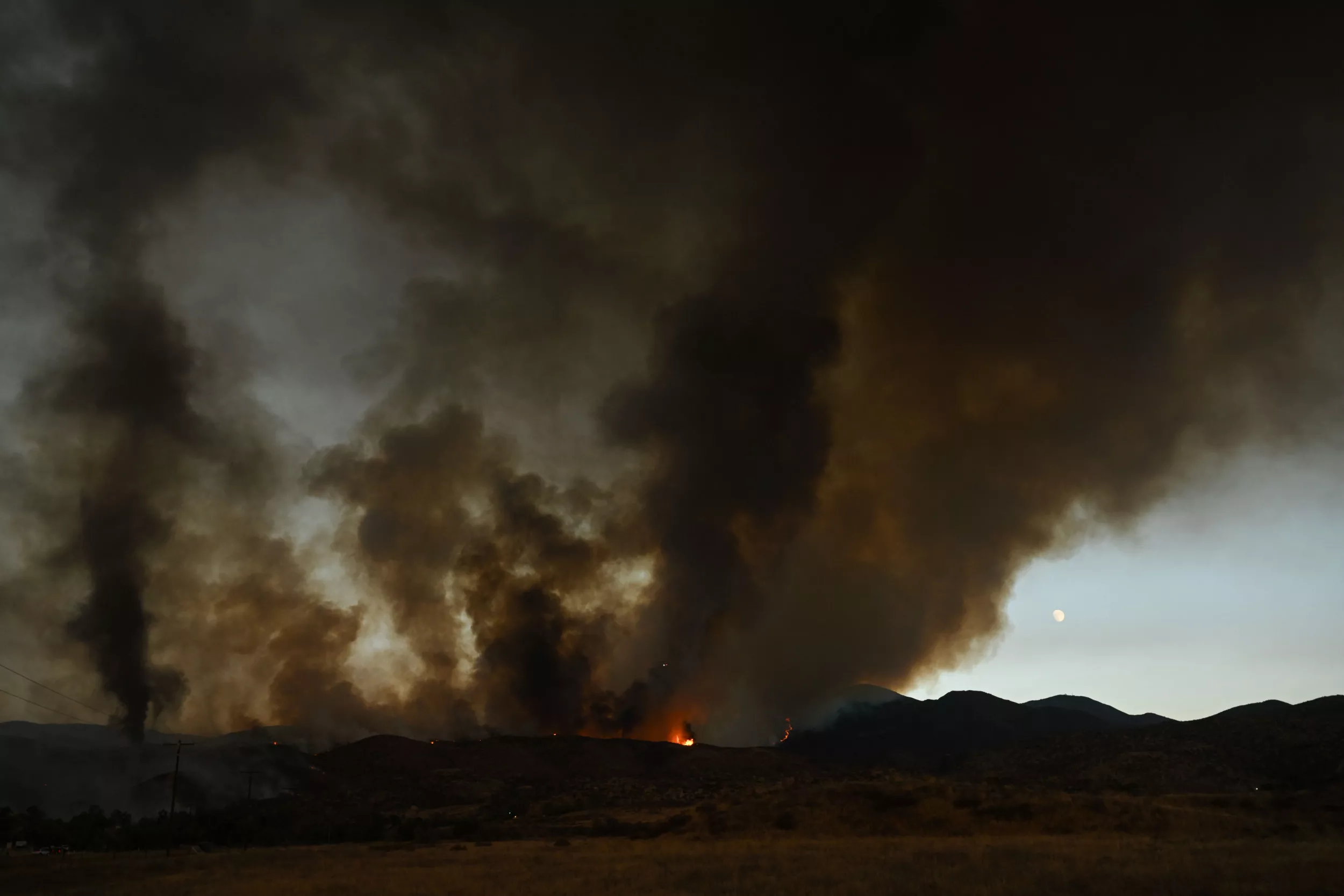 Mosquito Fire: Residents Afraid of Losing 'Everything' as 11,000 Evacuate - Vimarsana News