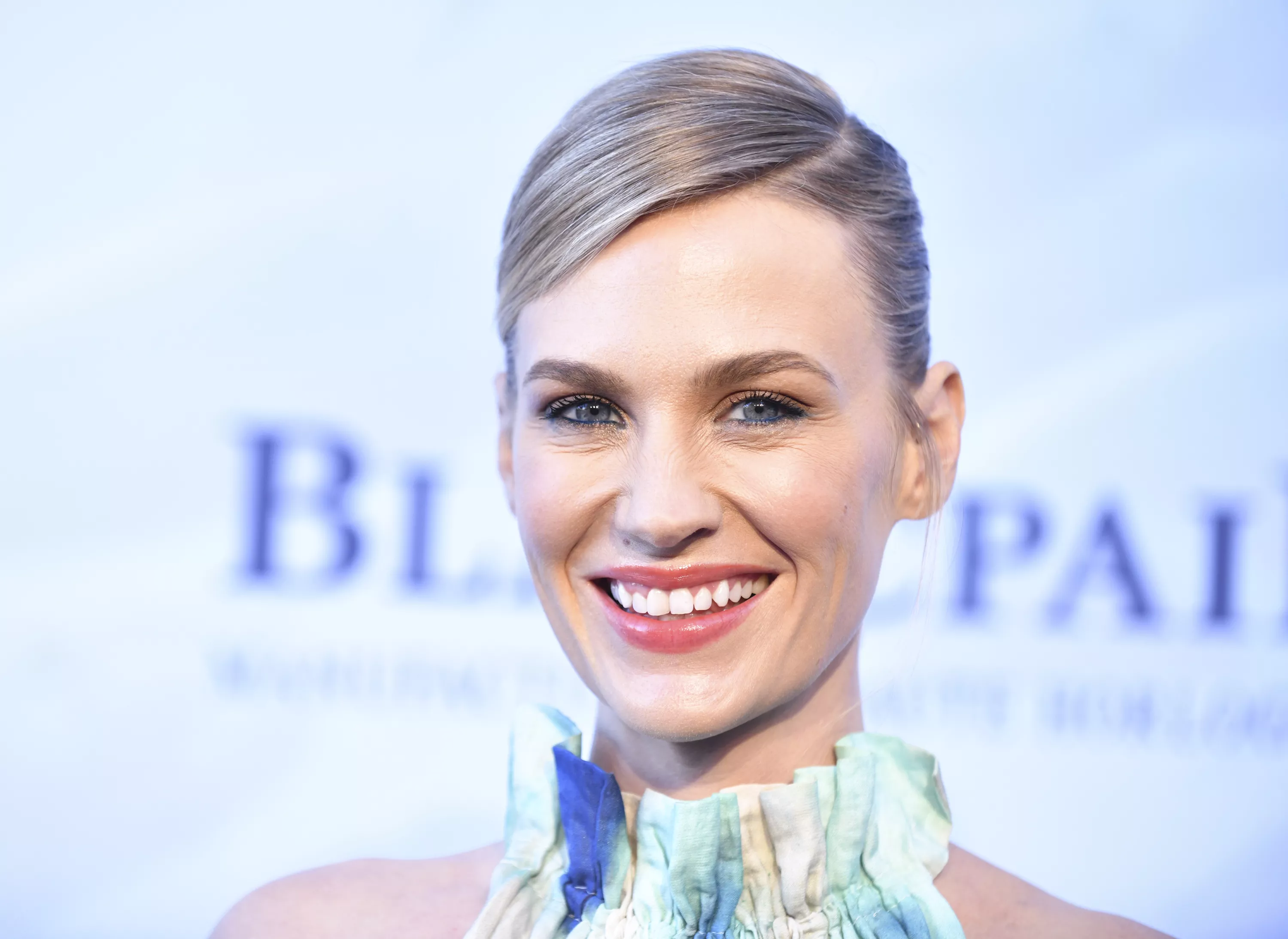 January Jones Goes Viral for 'Celebrating 9/11 Like It's the 4th of July' - Vimarsana News