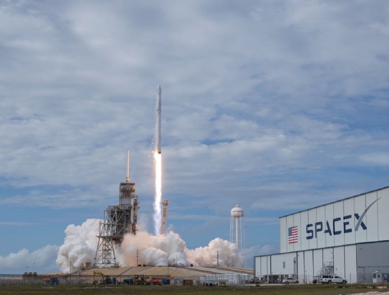 foguete Falcon 9