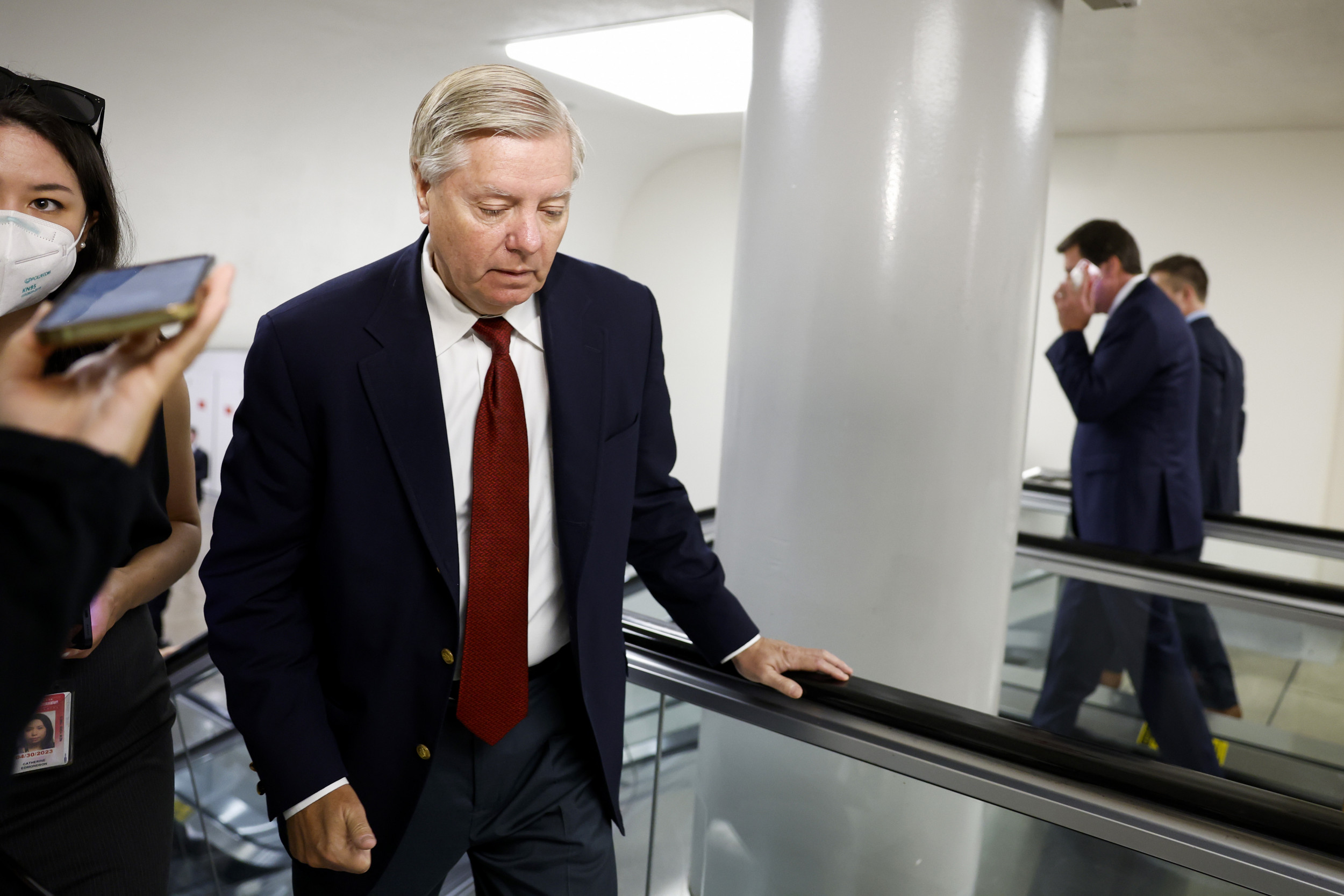 Lindsey Graham Mocked for 'Late-Term' Abortion Ban: 'Can't Do Basic Math'