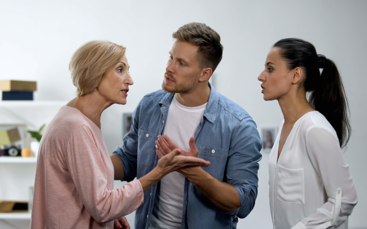 Mom Applauded For Living Room Revenge