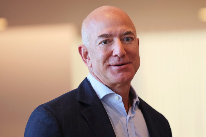 Jeff Bezos Arrives for a Meeting