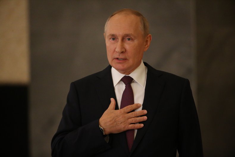Russian Confidence in Putin Over 80 Percent 