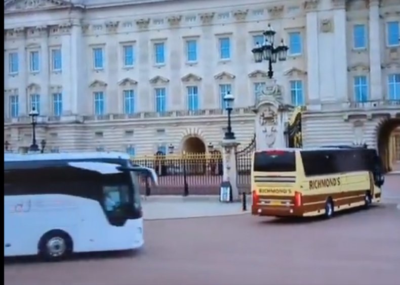 Funeral PM busses