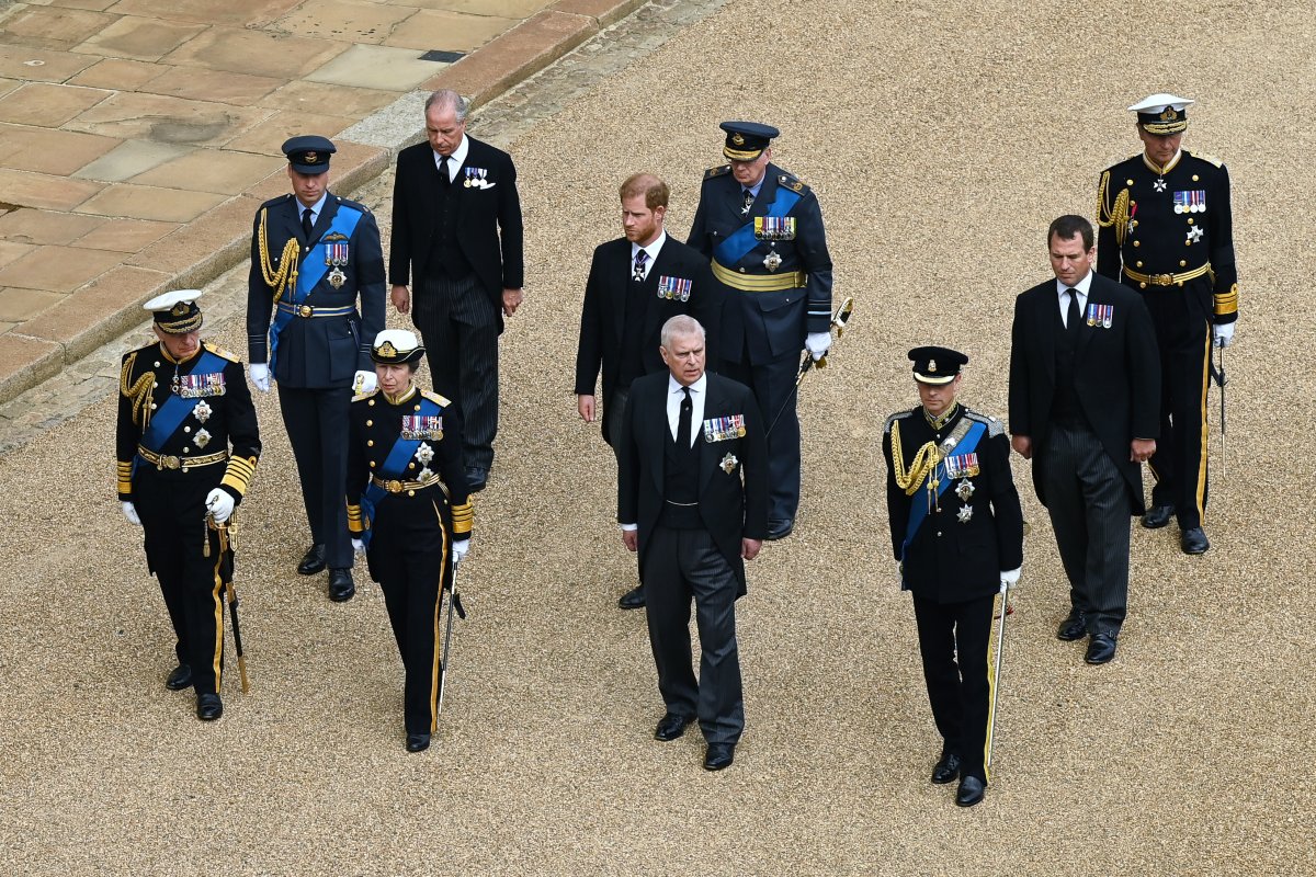Charles In Tears As Royals Sing God Save The King During Queens Funeral Newsweek 