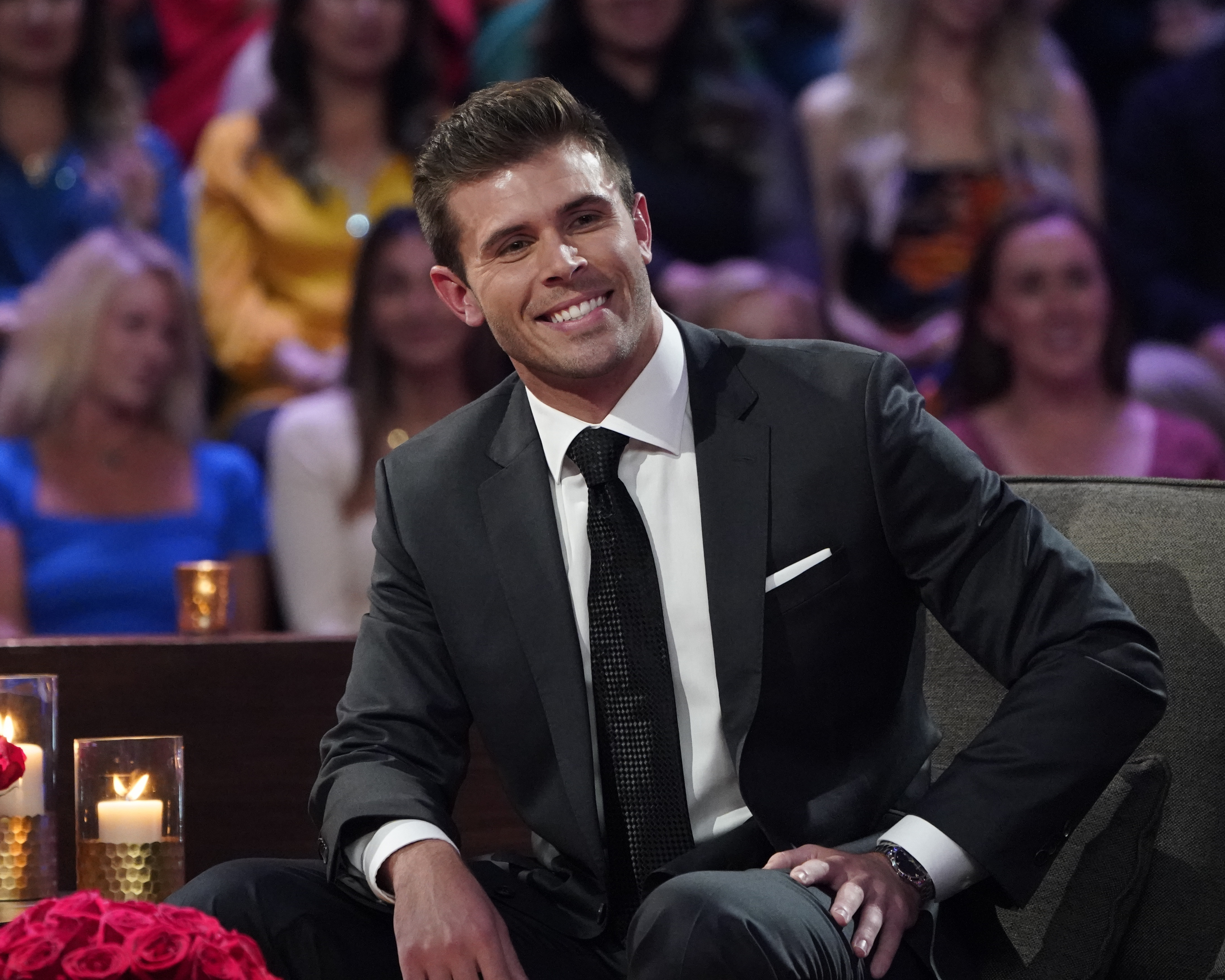 'Bachelor' Fans Think They Know What Really Happened Between Zach And ...