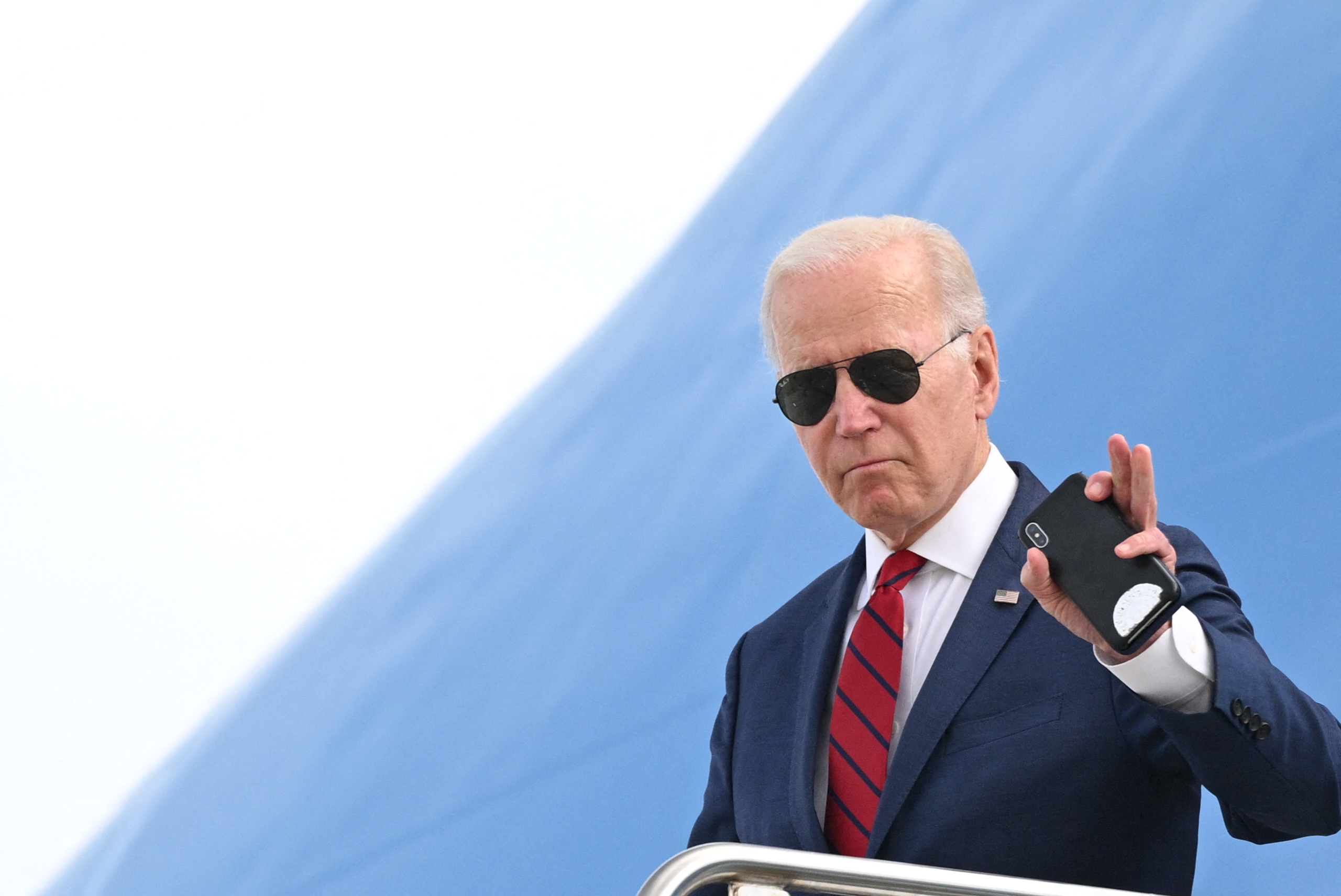  Joe Biden disembarks Air Force One