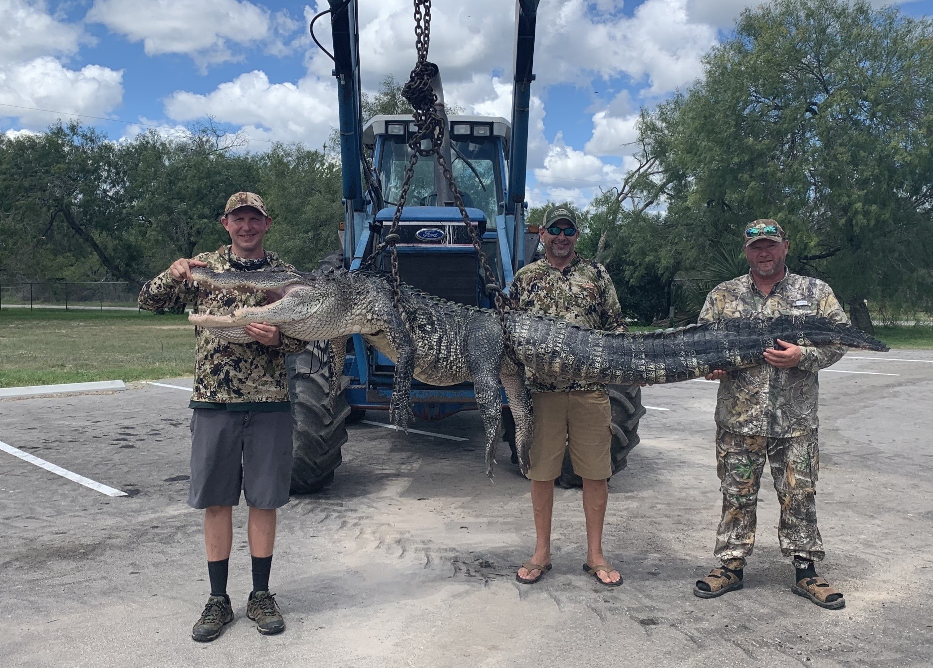 Giant 'Once In A Lifetime' 14-Foot Alligator Caught By Texas Hunters