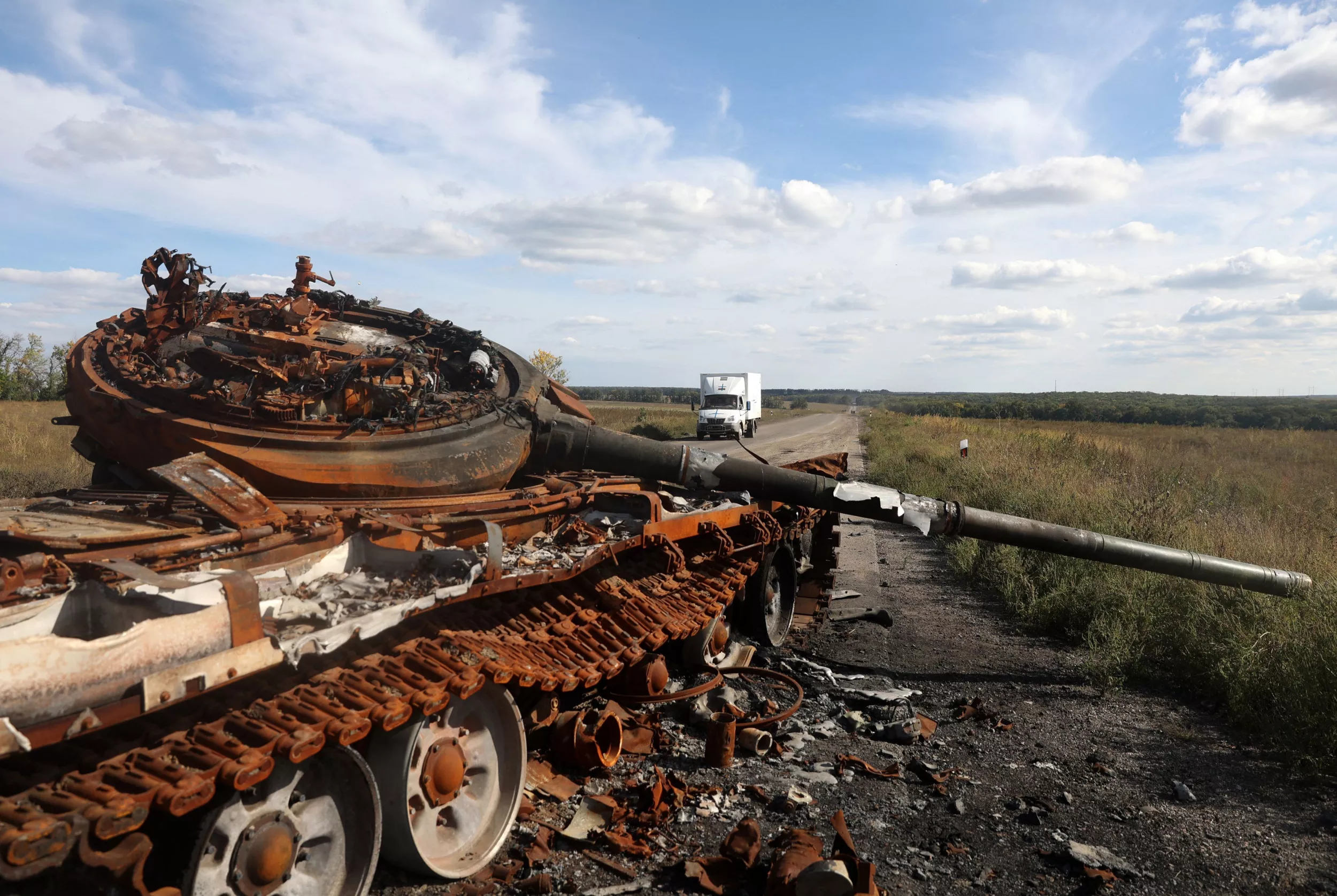 Russia Loses 18 Tanks, Helicopter and Fighter Jet in a Single Day: Ukraine - Vimarsana News