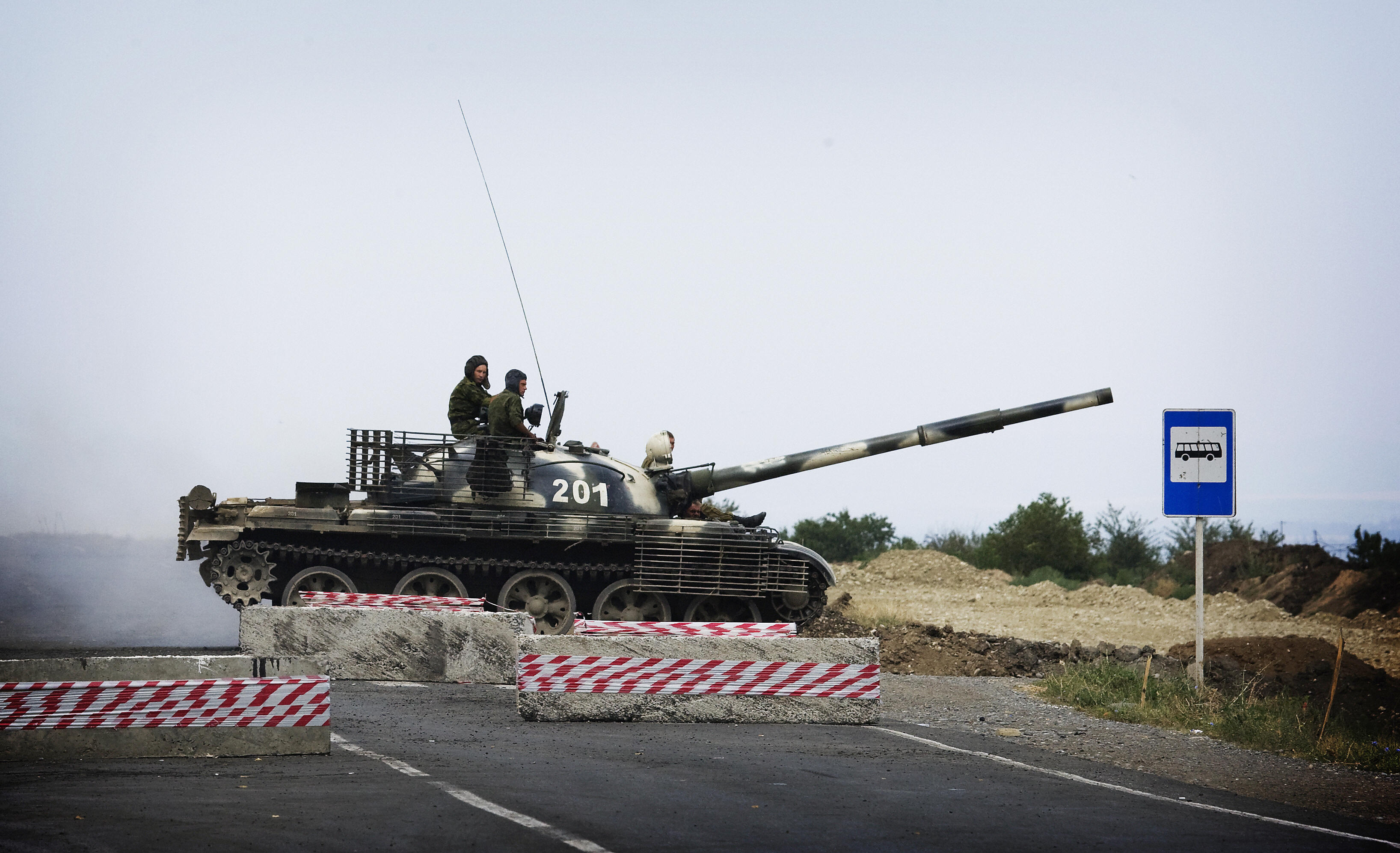 Video Shows Old Russian Tanks Taken Out Of Storage To Be Used In Ukraine