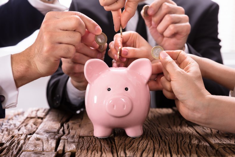 Employees reducing savings due to financial crisis