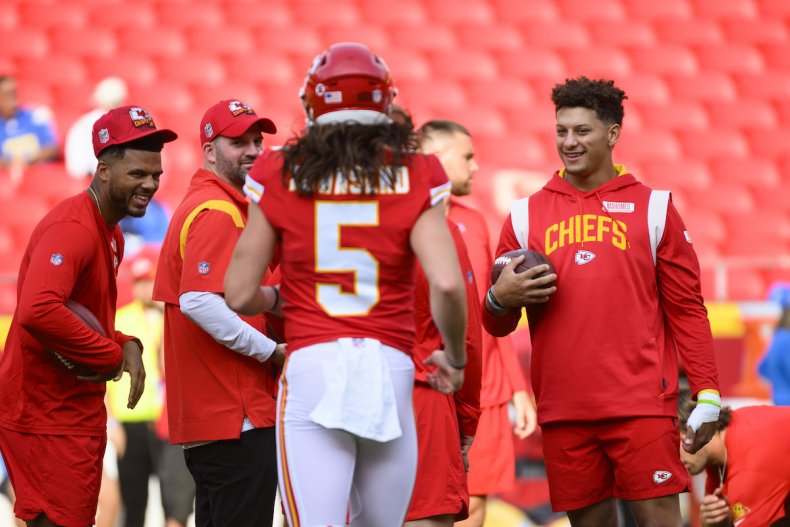 Kansas City Chiefs Mahomes with team