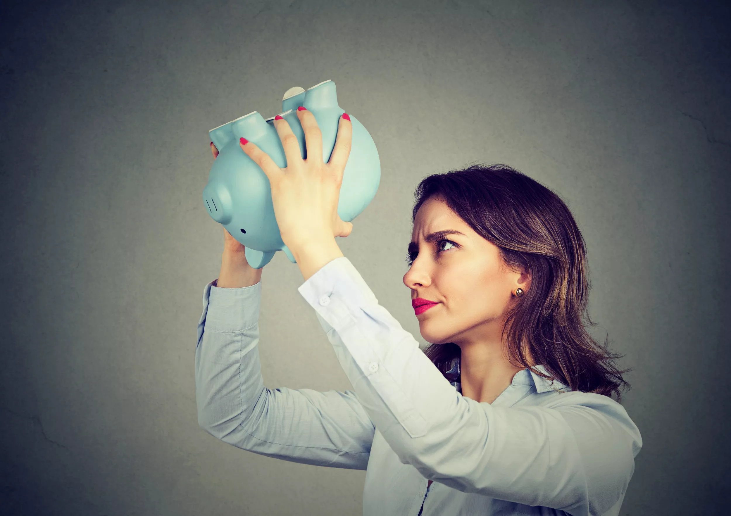 Stepmom Slammed for Trying To Take Teen's Hard-Earned Money As 'Punishment' - Vimarsana News