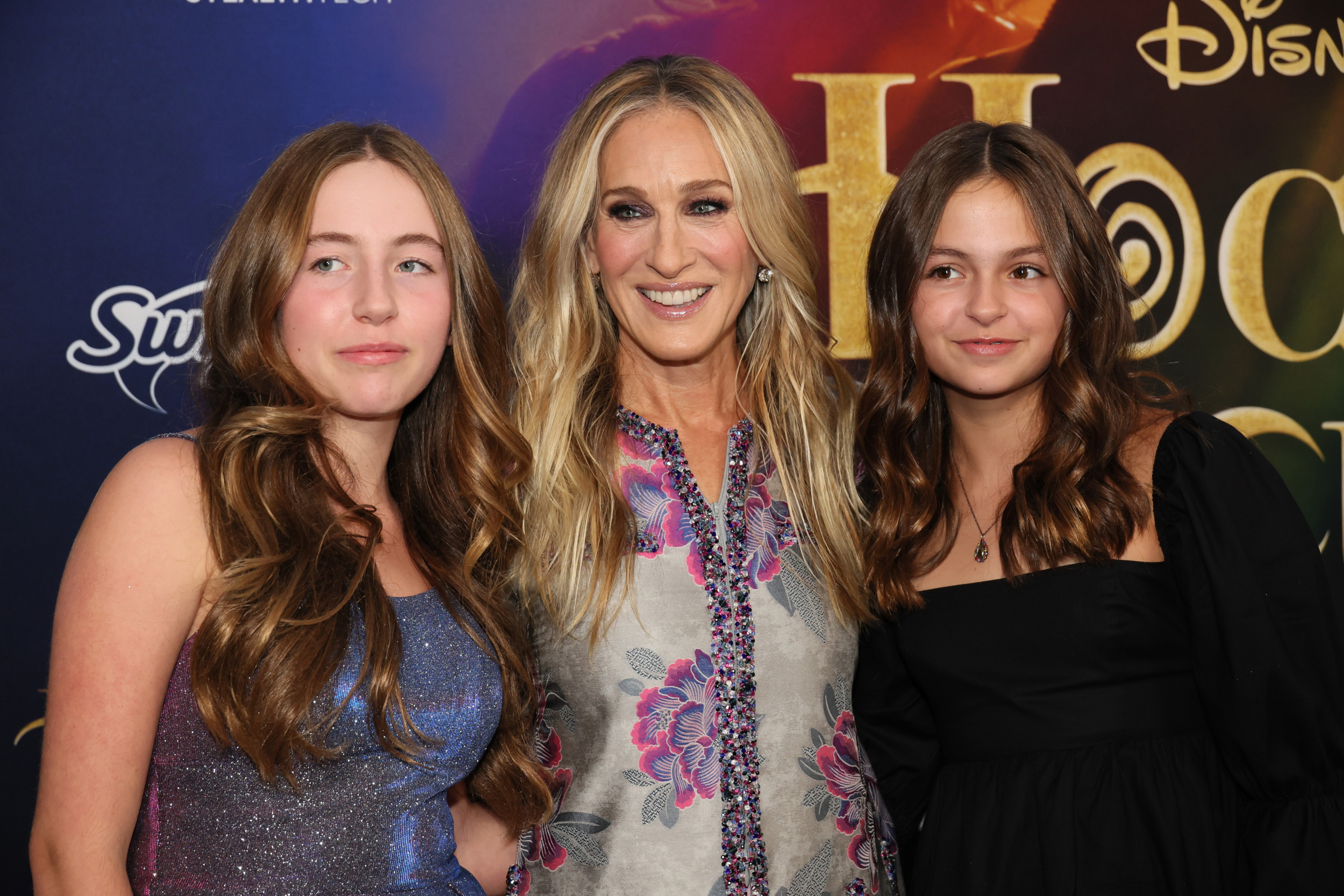 Sarah Jessica Parker Poses for Rare Photos With Twins for 'Hocus Pocus